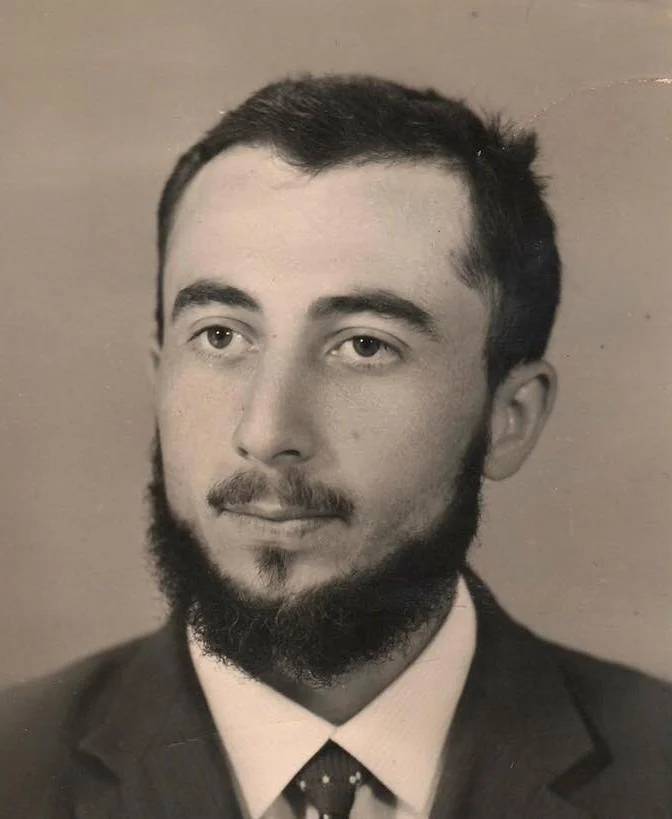 Ali H.jpg