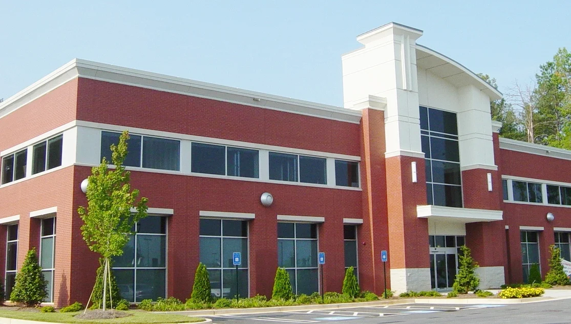 AKINOLA BLG PIC-021507.JPG