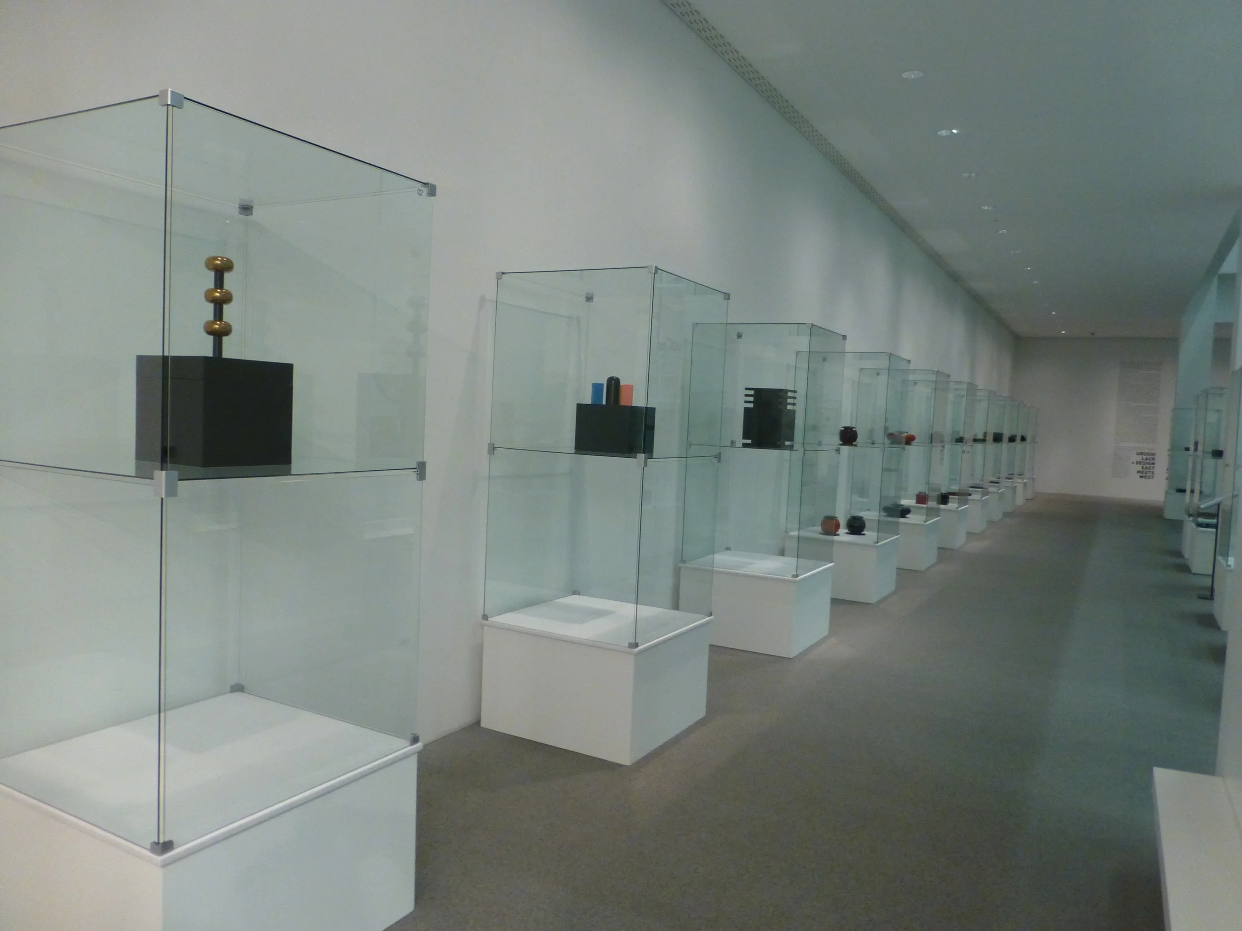 Urushi- Lack und Design　East meets West