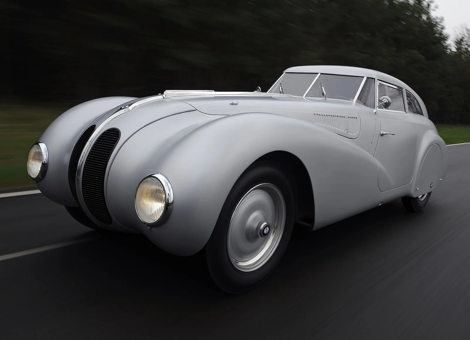 The BMW 328