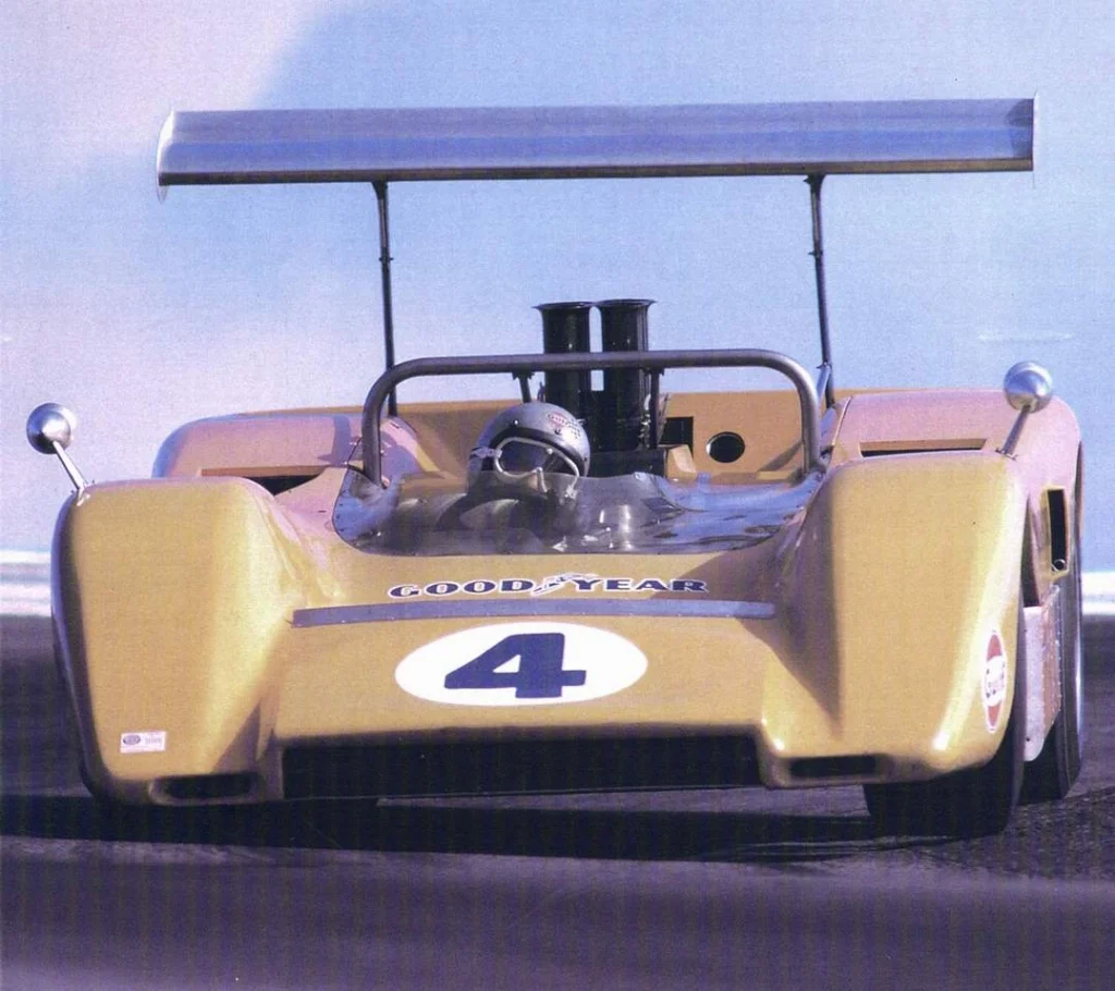 The McLaren M8B