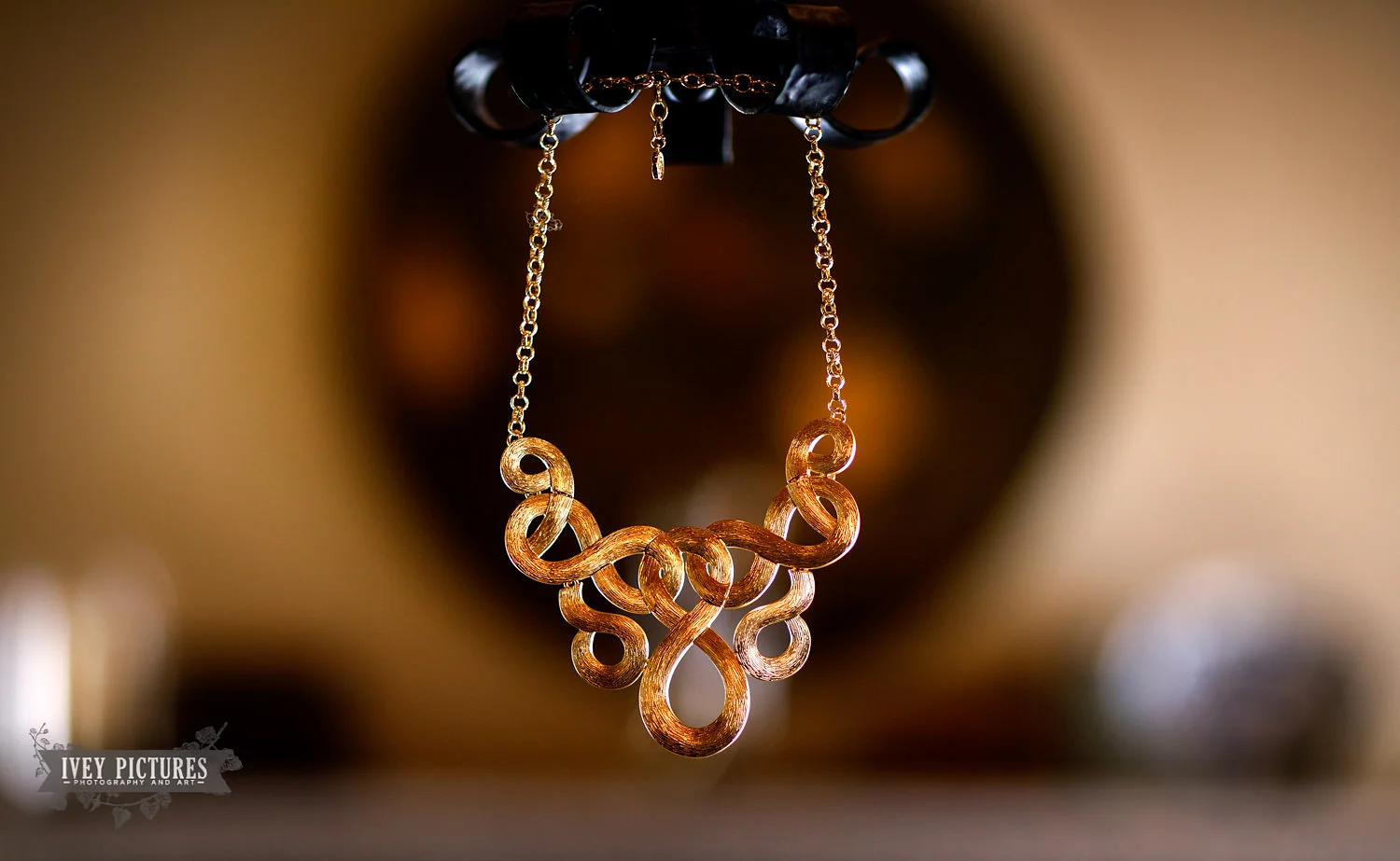 Wedding necklace.jpg
