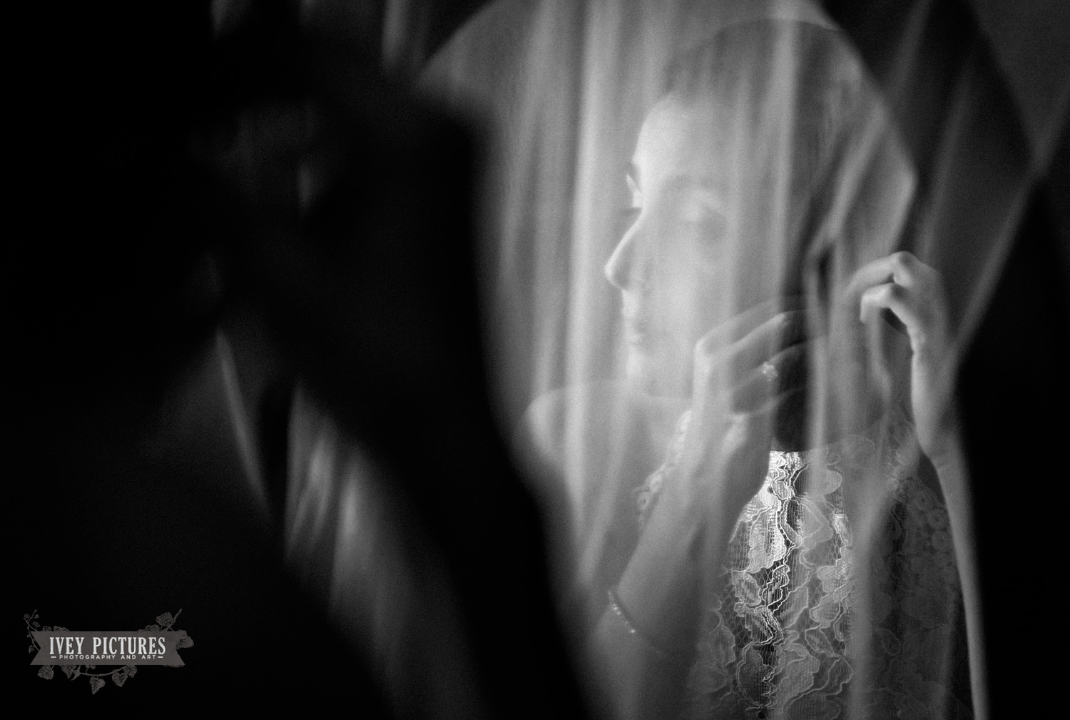 Bride in mirror.jpg