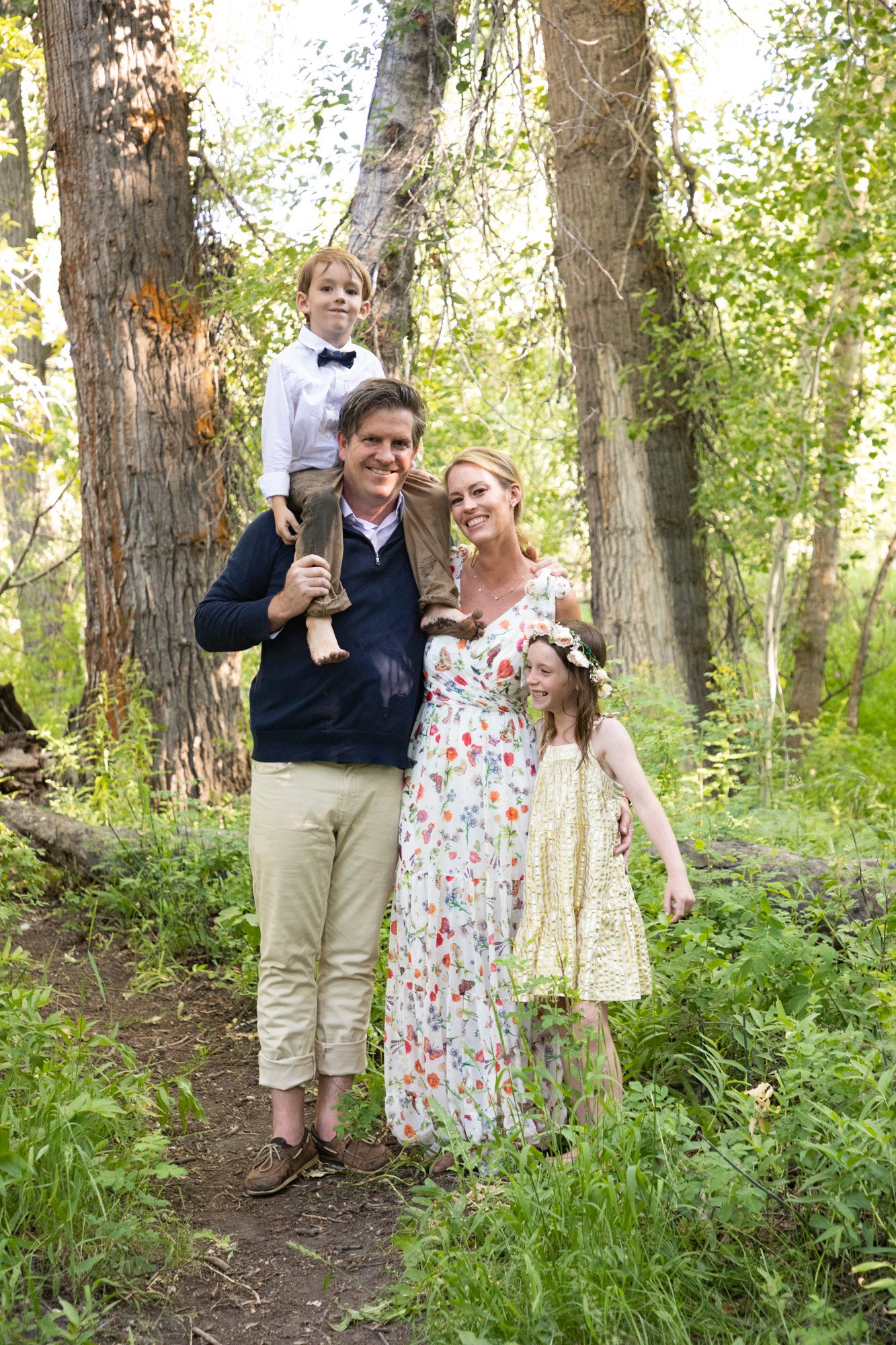 Lewis family photos in Sun Valley, Idaho with photography by Tessa Sheehan