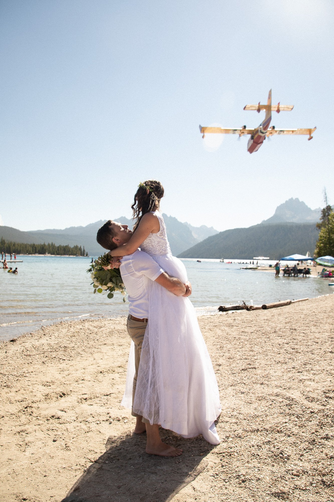 Lakeside summer elopement at Redfish Lake, Stanley, Idaho with photography by Tessa Sheehan