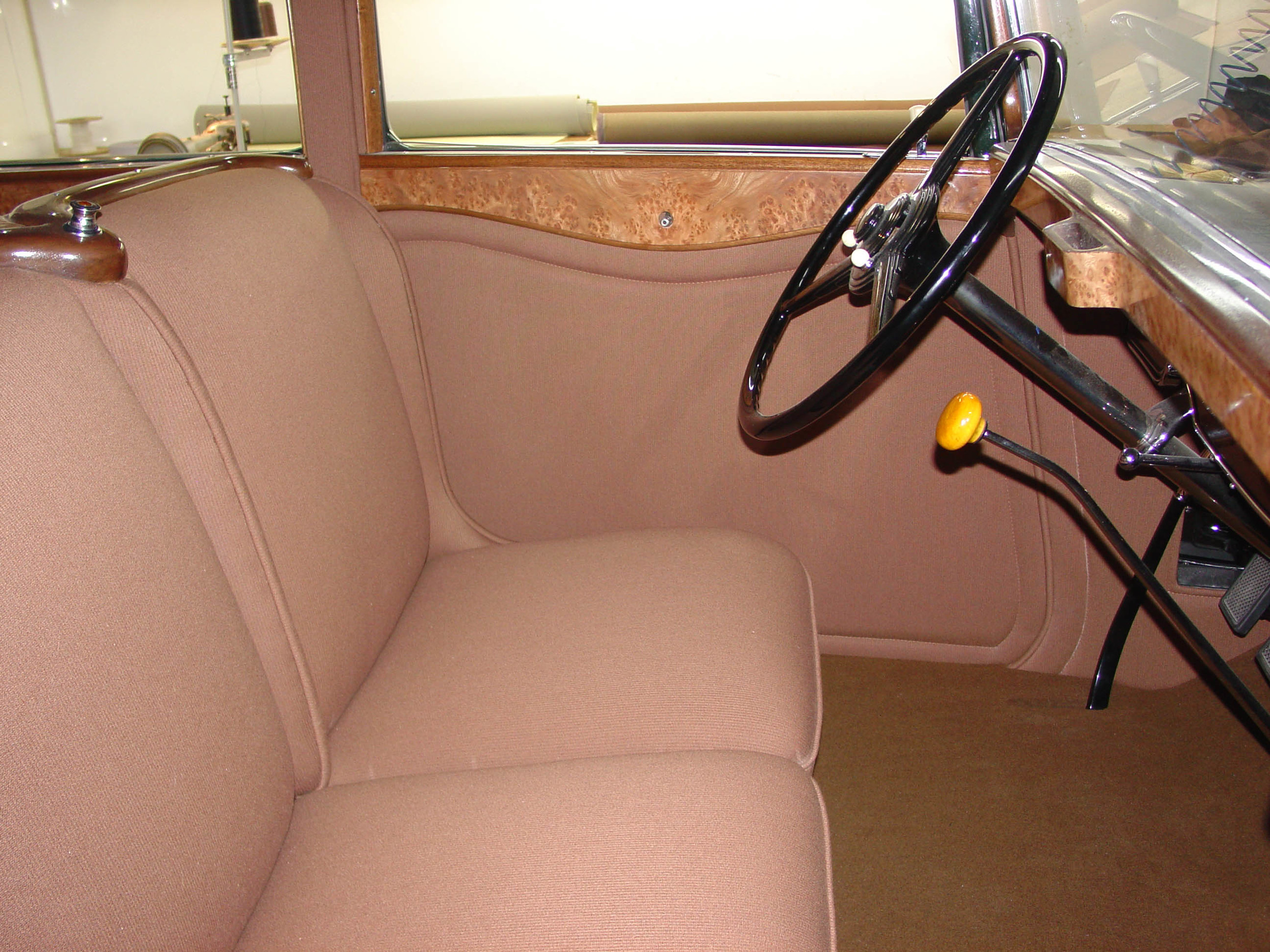 32 Packard, Interior Woodwork