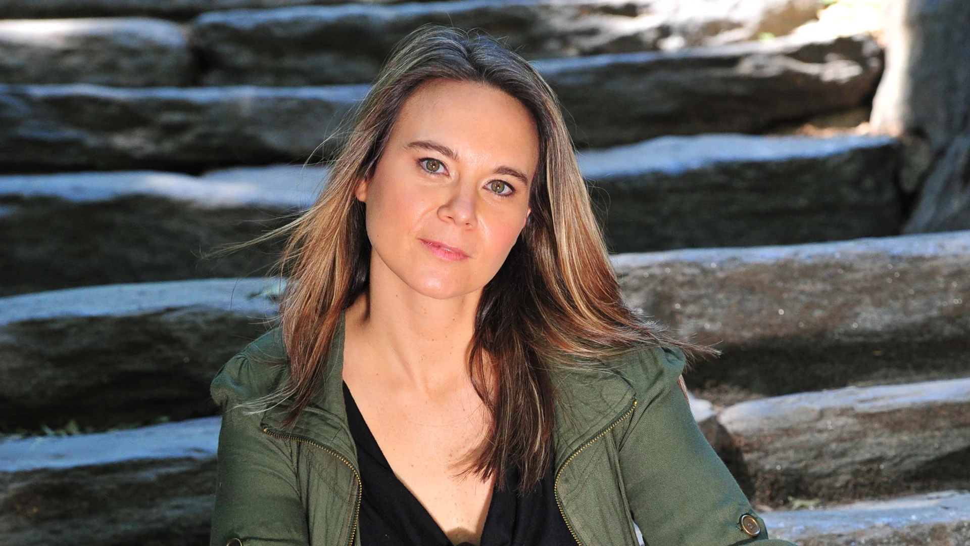 Zoe_Anastassiou_full copy_1080.jpg