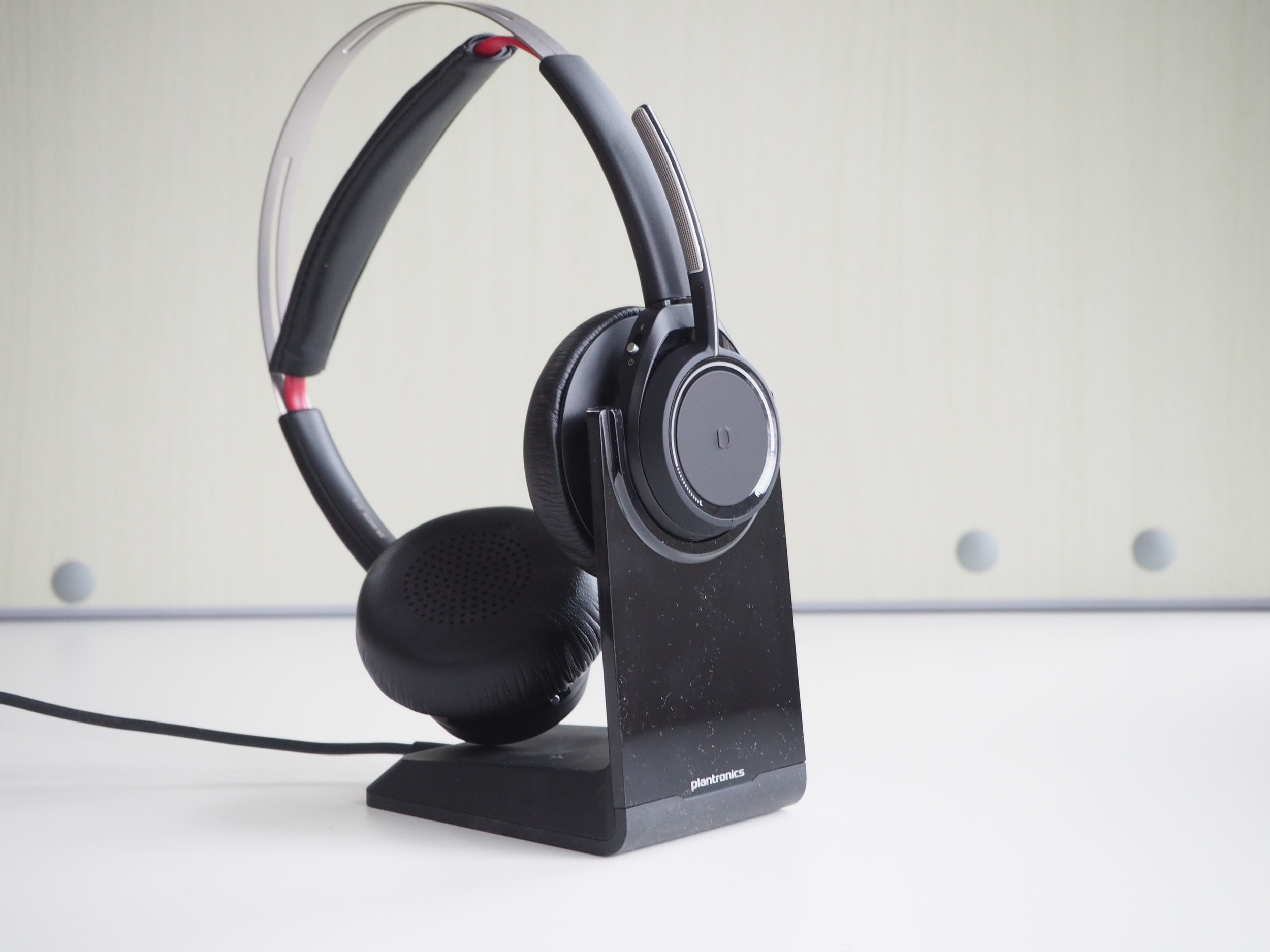 Plantronics Voyager Focus UC Wireless Headset Review — PK Shiu 邵家麒
