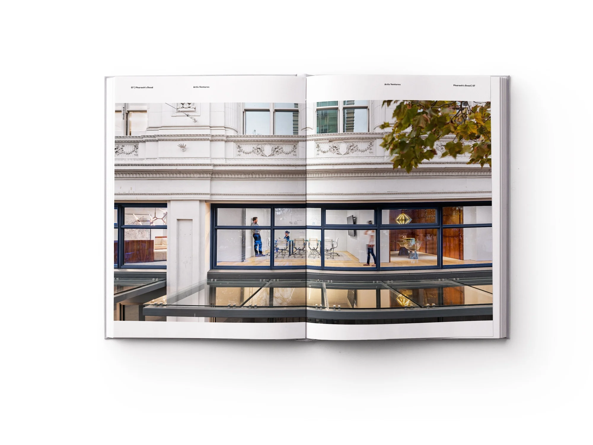 FrameBook_MockUp_v24.jpg