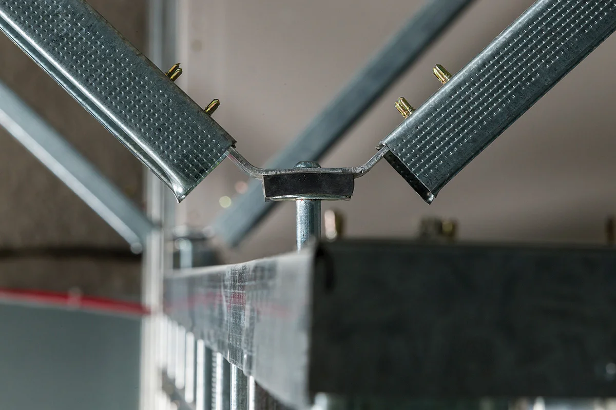TRACKLOK® for bracing interior partition walls