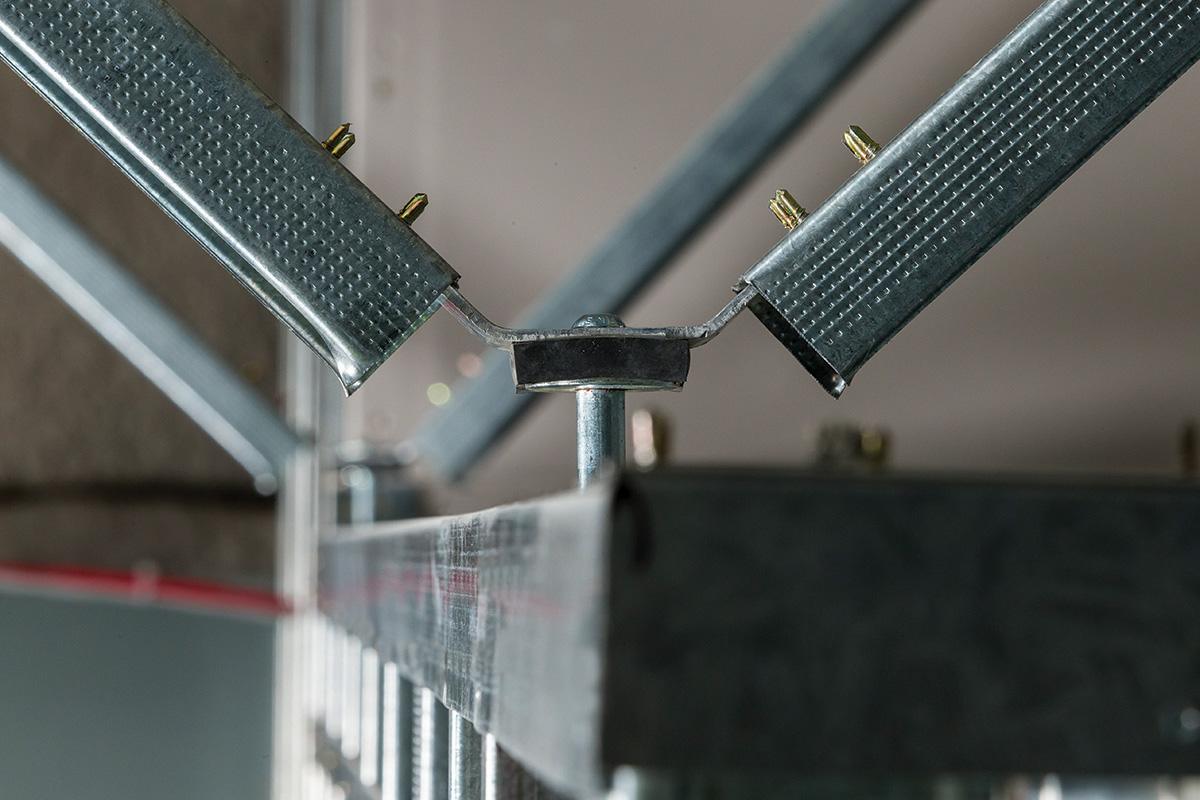 TRACKLOK® for bracing interior partition walls