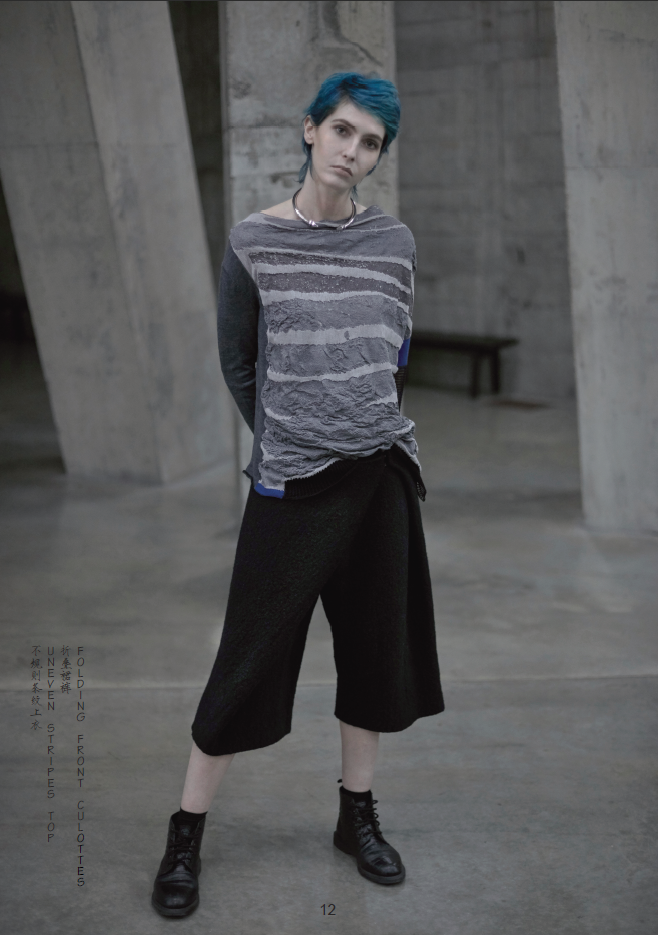 UNEVEN STRIPES LONG SLEEVED TOP