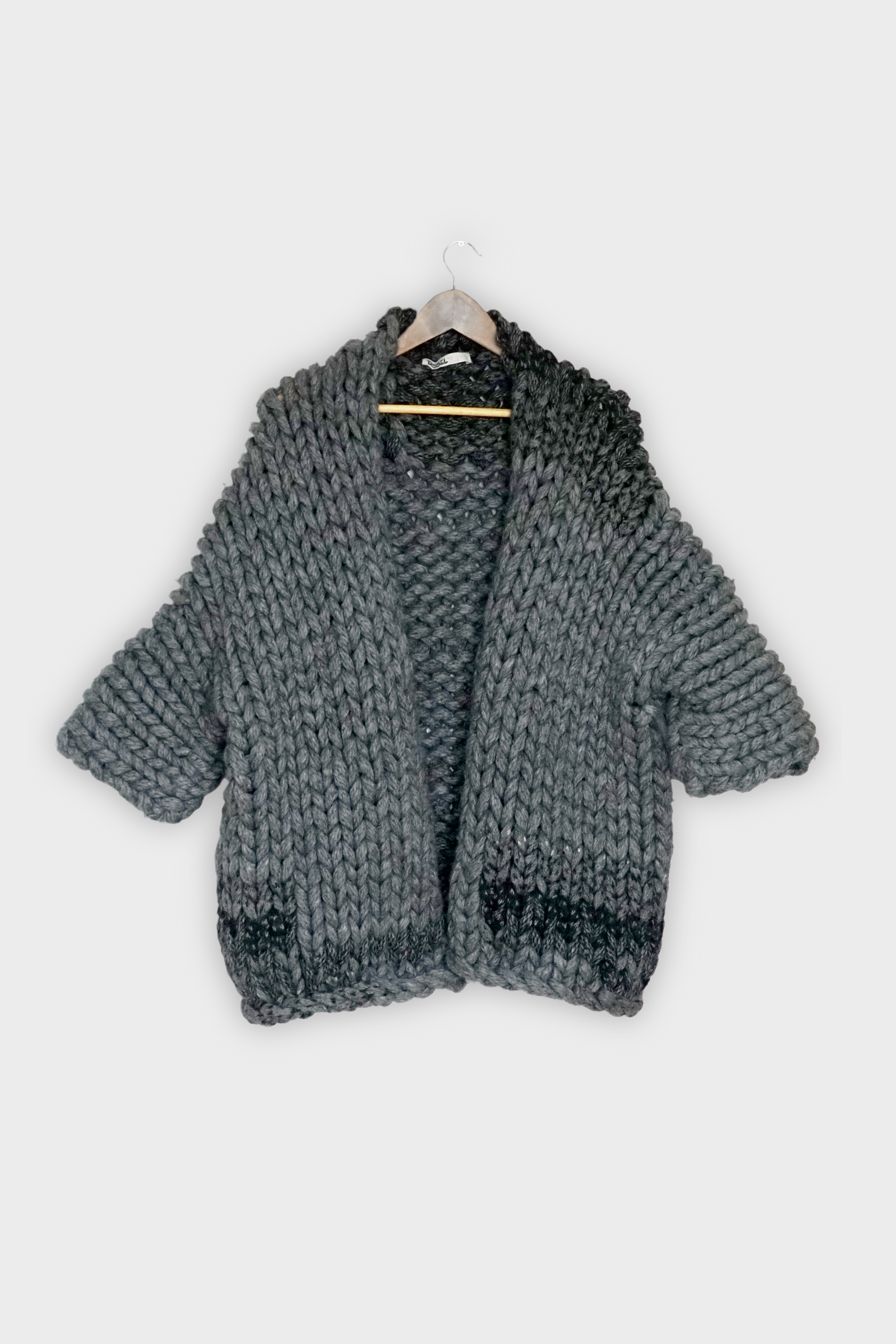 GREY OVERSIZED 3/4 SLEEVED CARDI