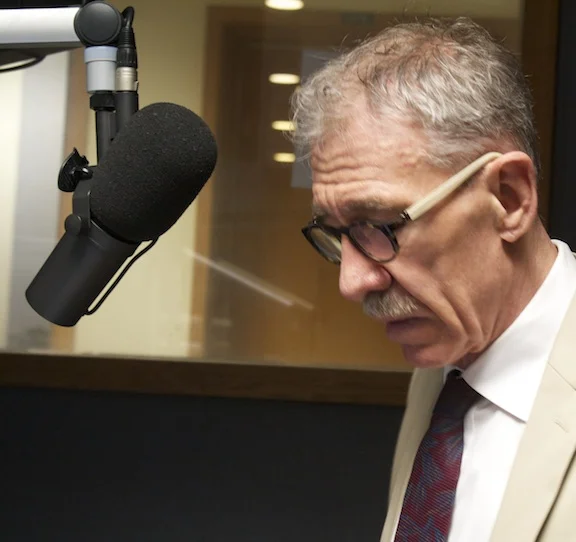 tom radio.jpg