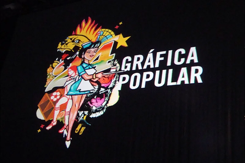POPULARDELUJO EN TRIMARCHI Conferencia de Populardelujo sobre la importancia de la gráfica popular, 