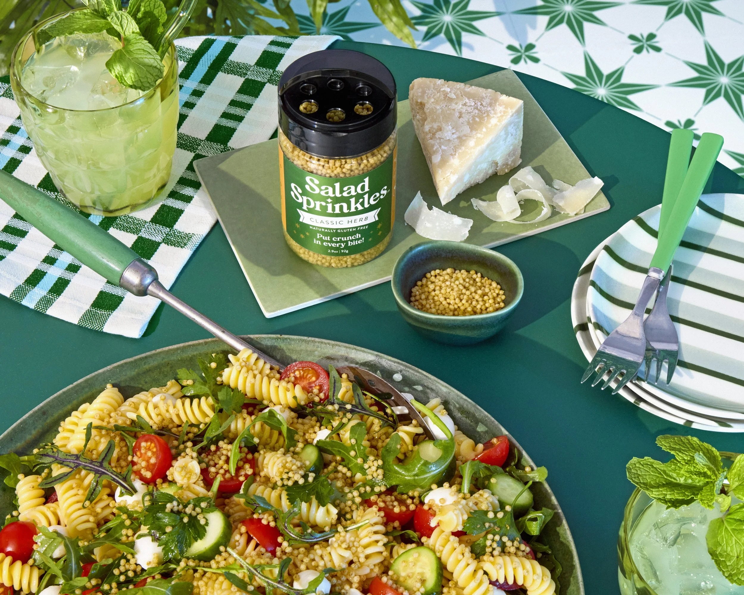 AB_SALADSPRINKLES_LUNCH-HERB_5x4 copy.jpg