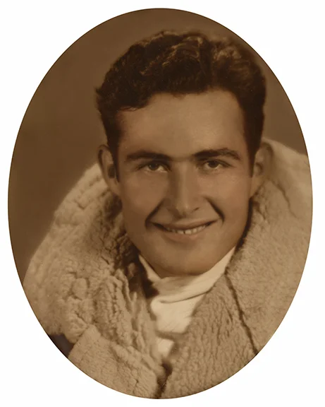 Frame Up II, Male Portrait, complete.jpg