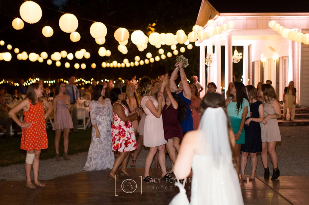 The White House at Churn Creek Golf Cours - Norcal Weddings