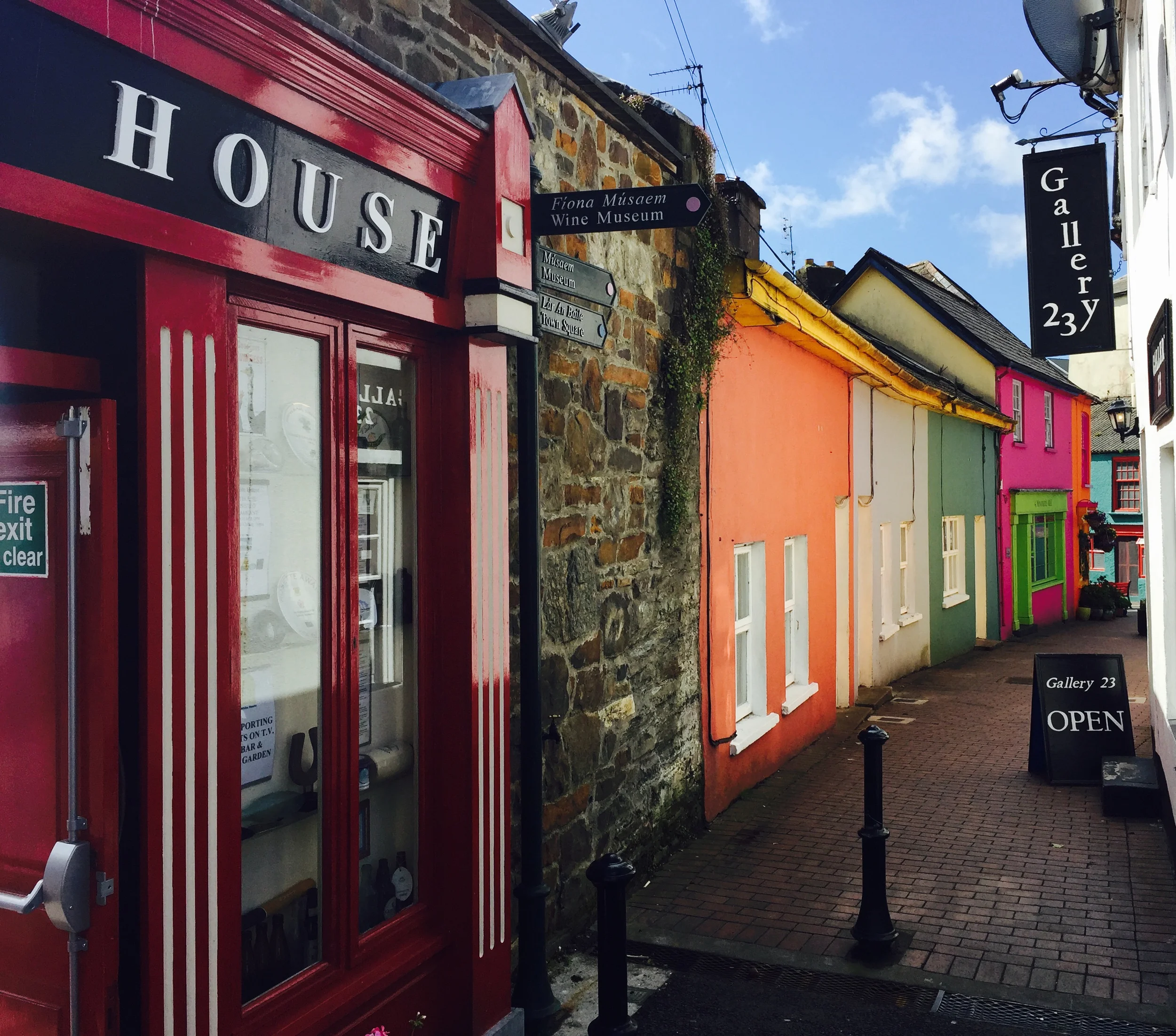 Kinsale, Newman's Mall. iPhone 6 Plus, 1/1464", 5 June 2015.