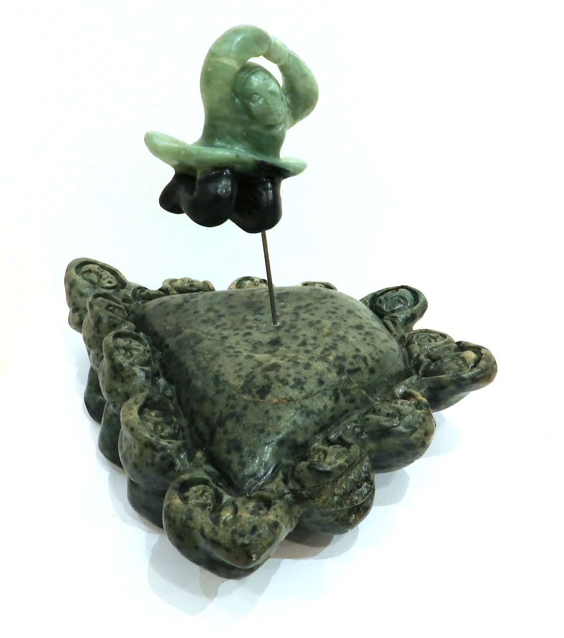 Blanket Toss 11 x 13 x 14 Soapstone $ 3600