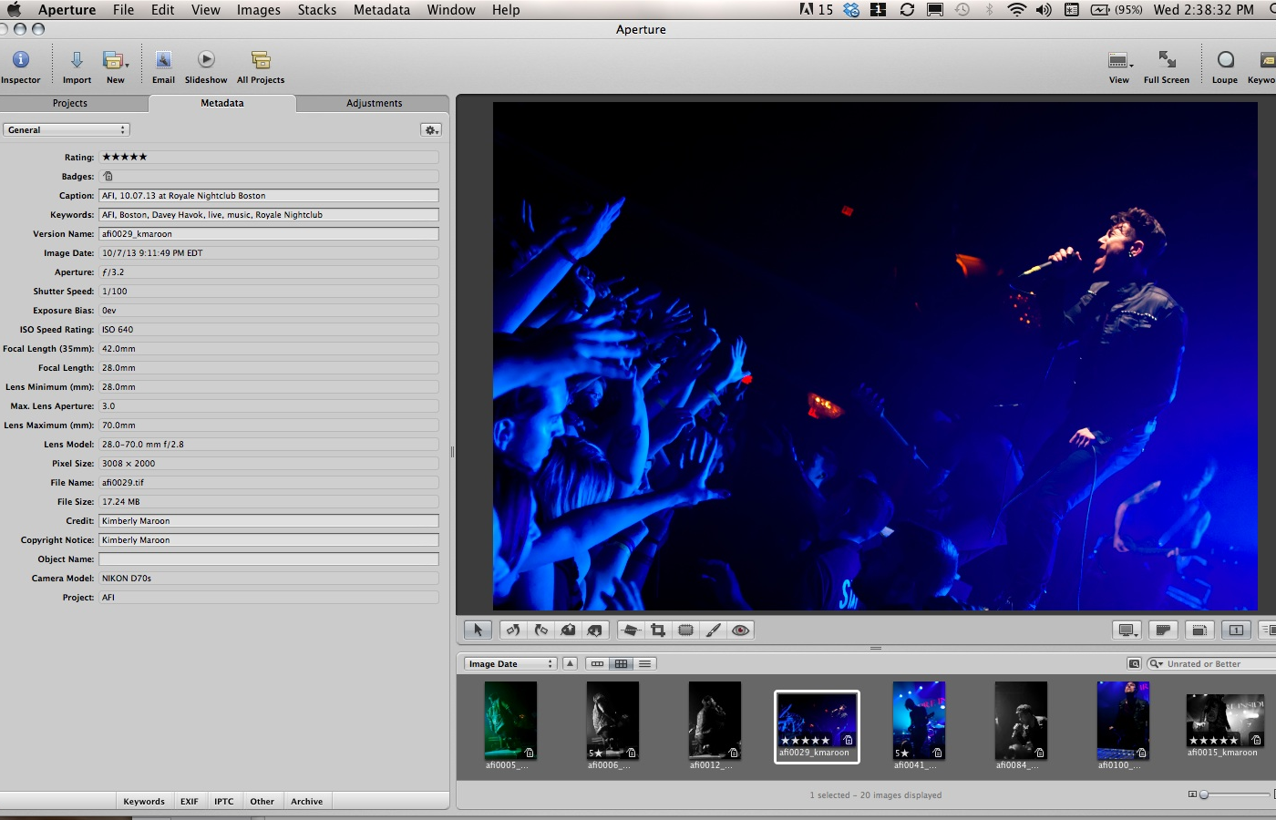 Viewing metadata in Aperture.