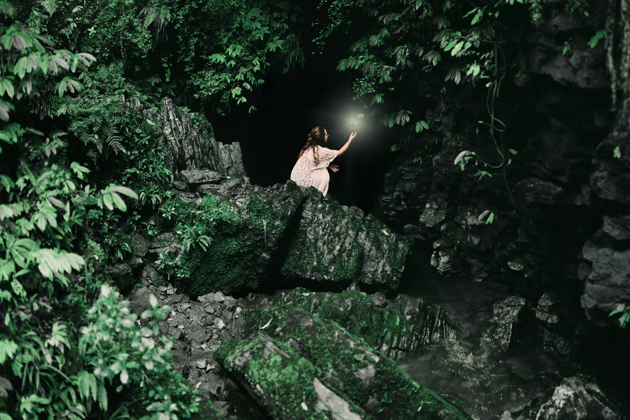 Abroad / Skydiving, Waitomo Caves, Hiking