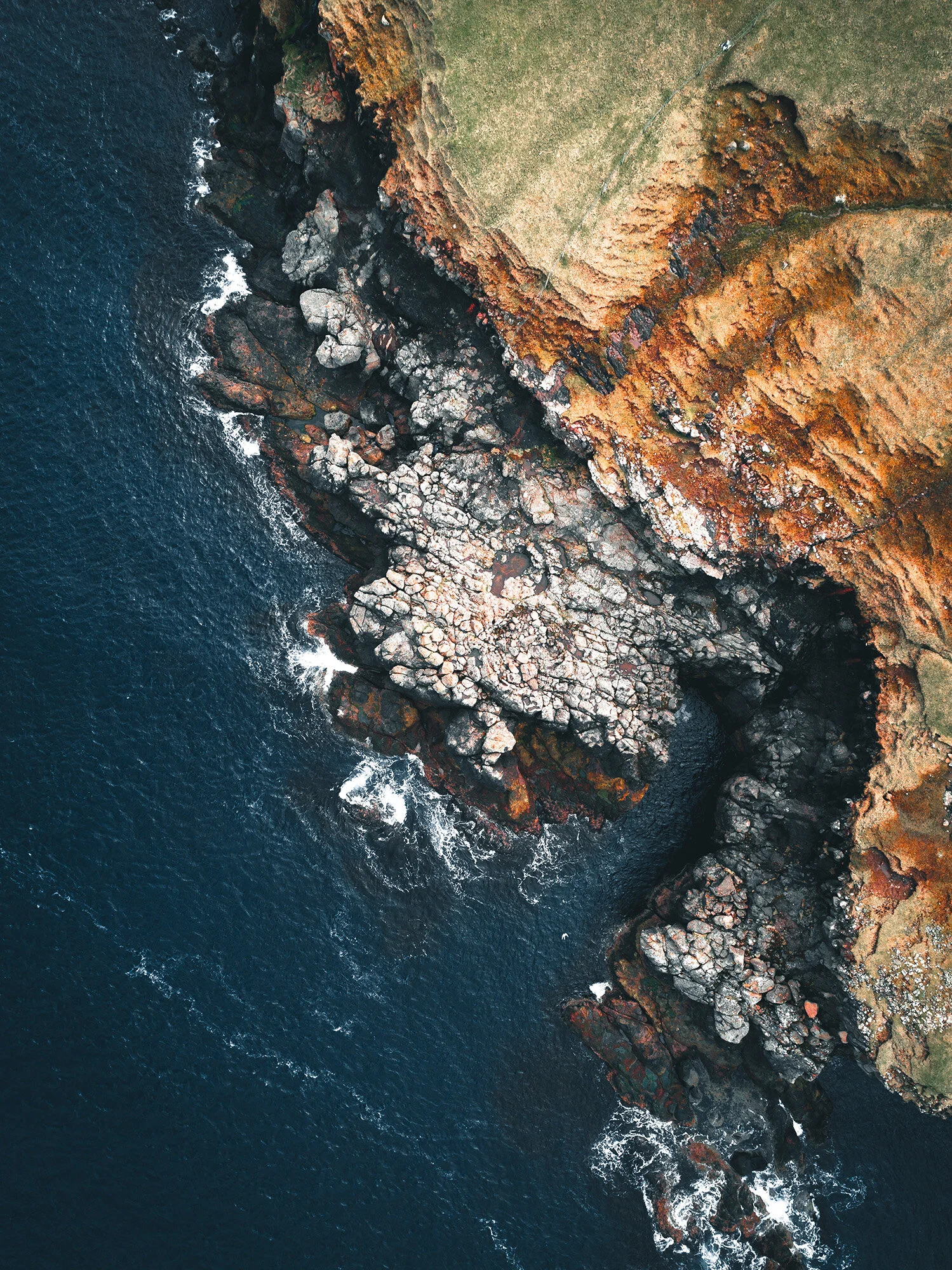 Faroe-Coast_2.jpg