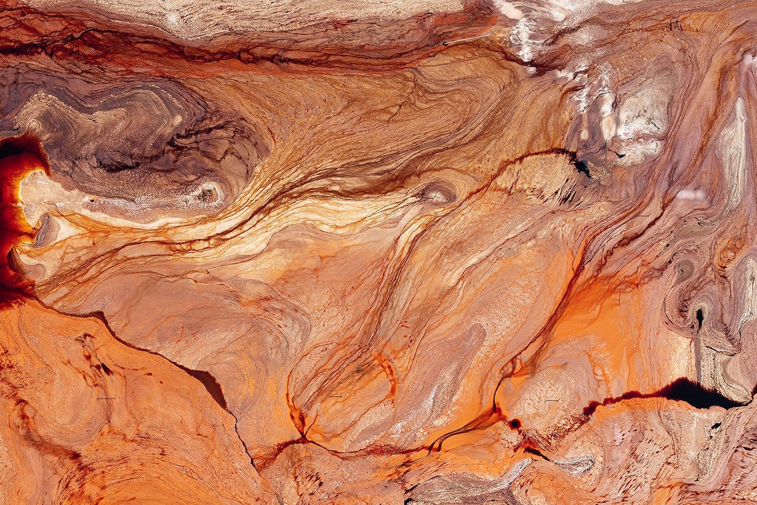 Kevin-Krautgartner_aerial-photography-bauxite-mining-print_2hrKrautgartner_source-of-aluminium_title.jpg