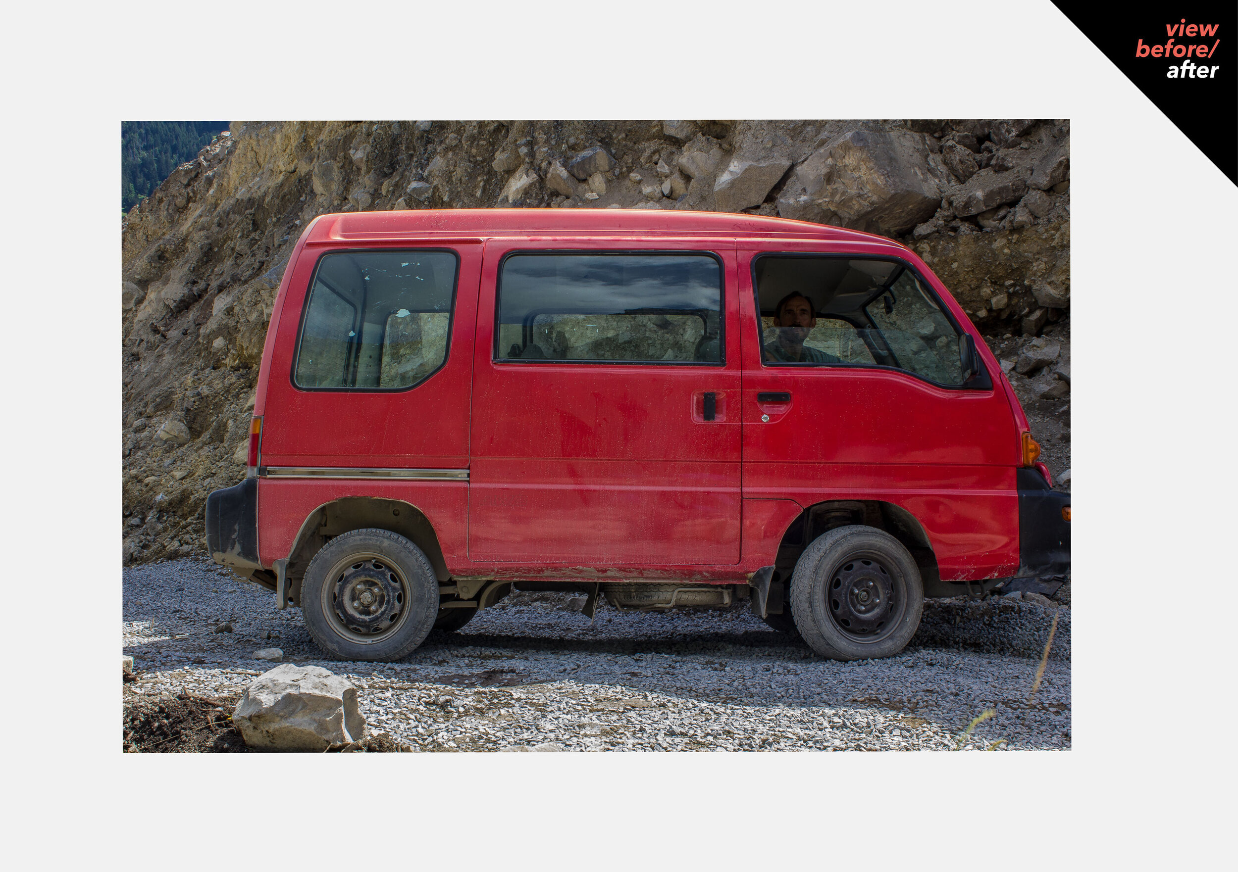 Broken_Car_02.jpg