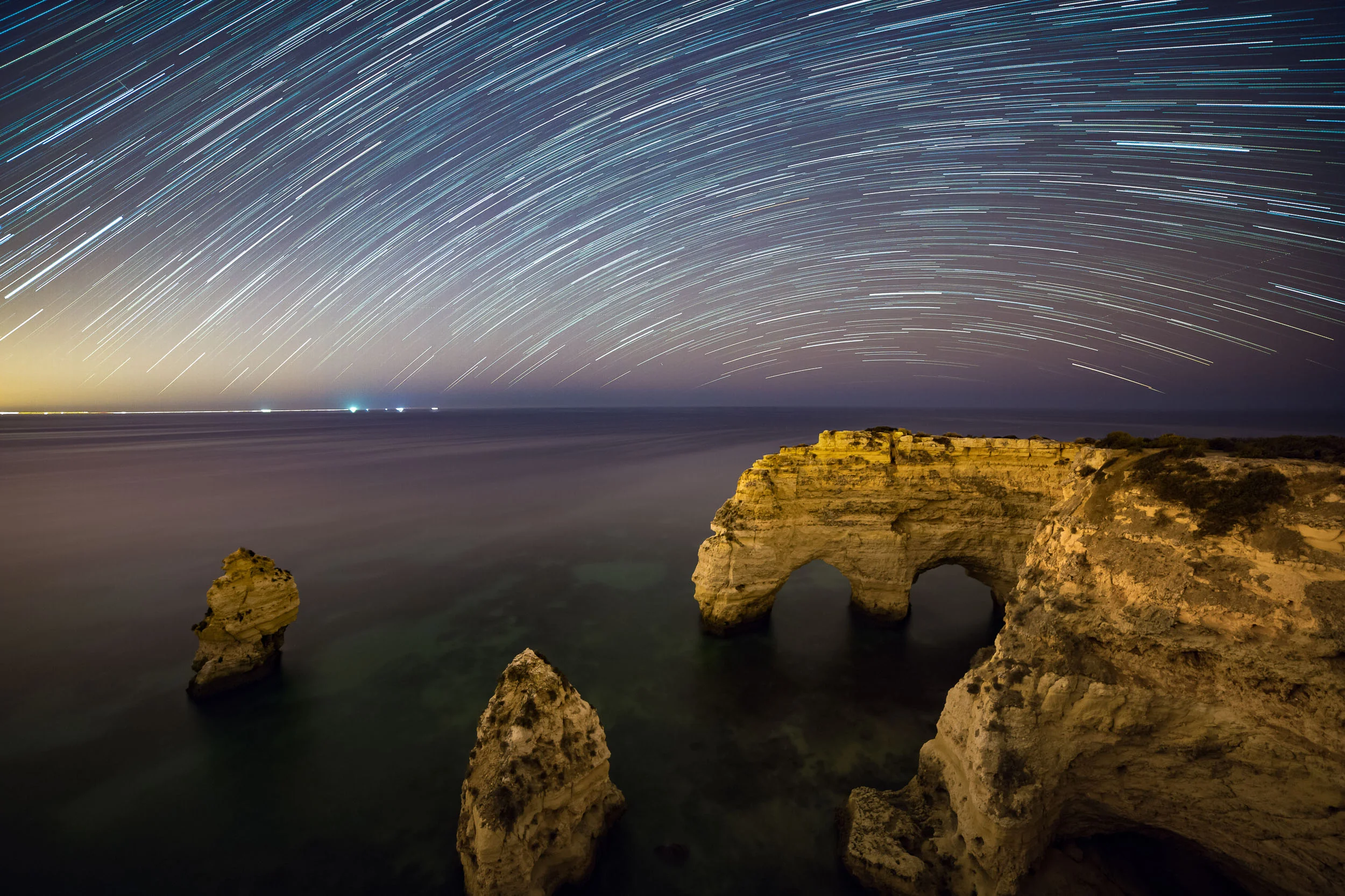 StarTrails_MarinhaBeach_v01-Bearbeitet.jpg