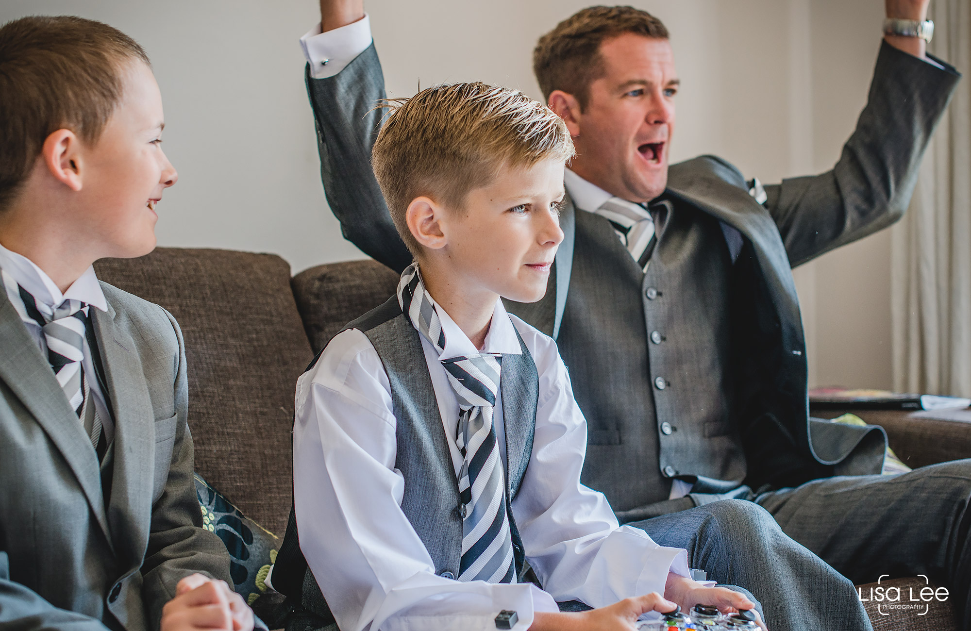 lisa-lee-wedding-photography-christchurch-dorset-games.jpg