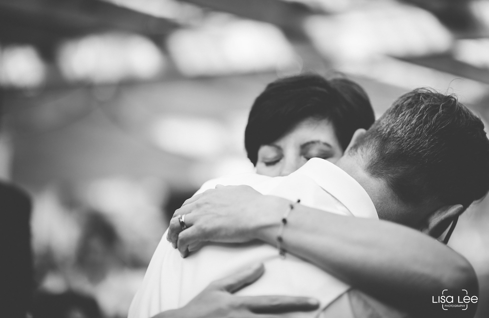 lisa-lee-wedding-photography-first-dance.jpg