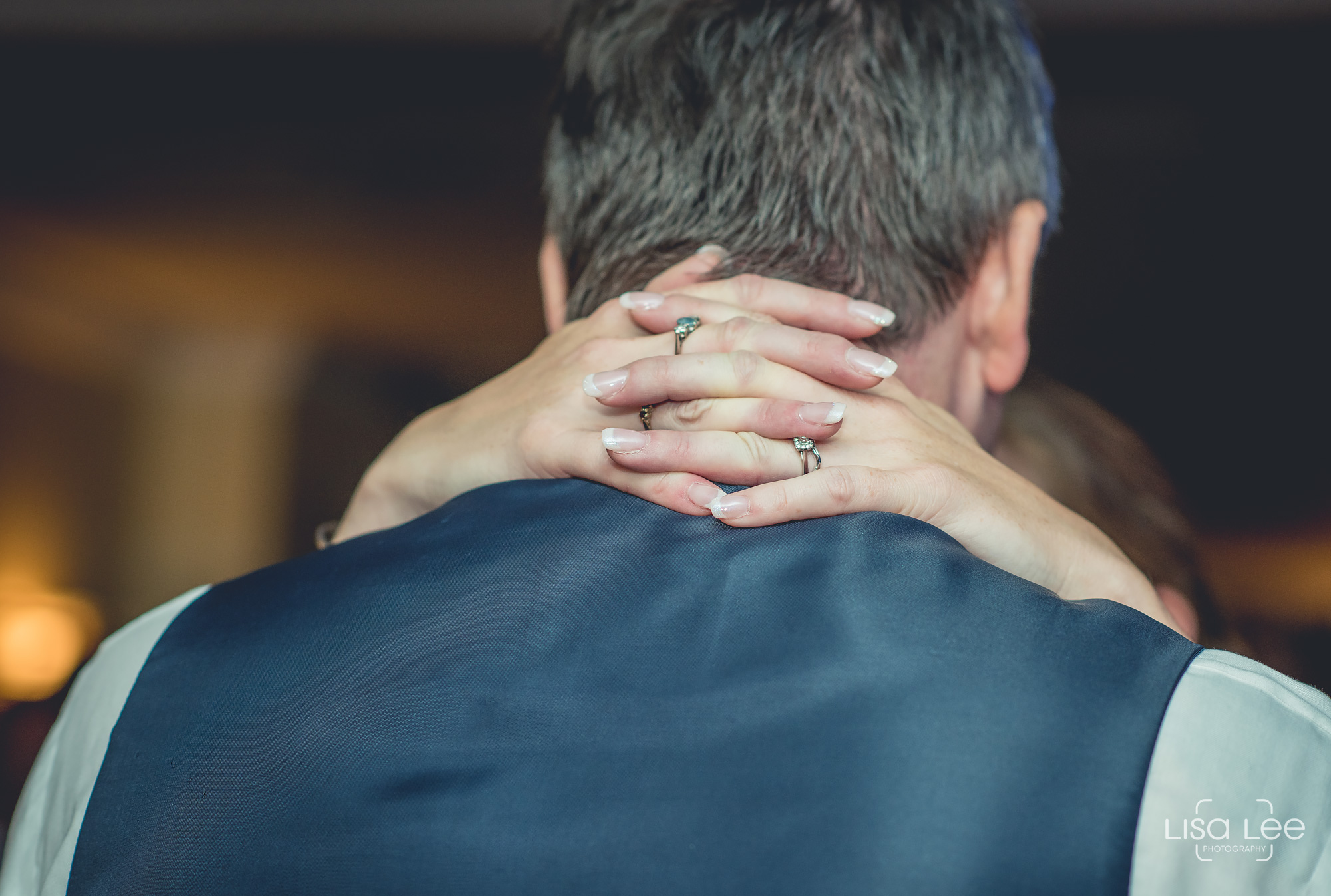 Lisa-Lee-Documentary-Wedding-Photography-Party-11.jpg
