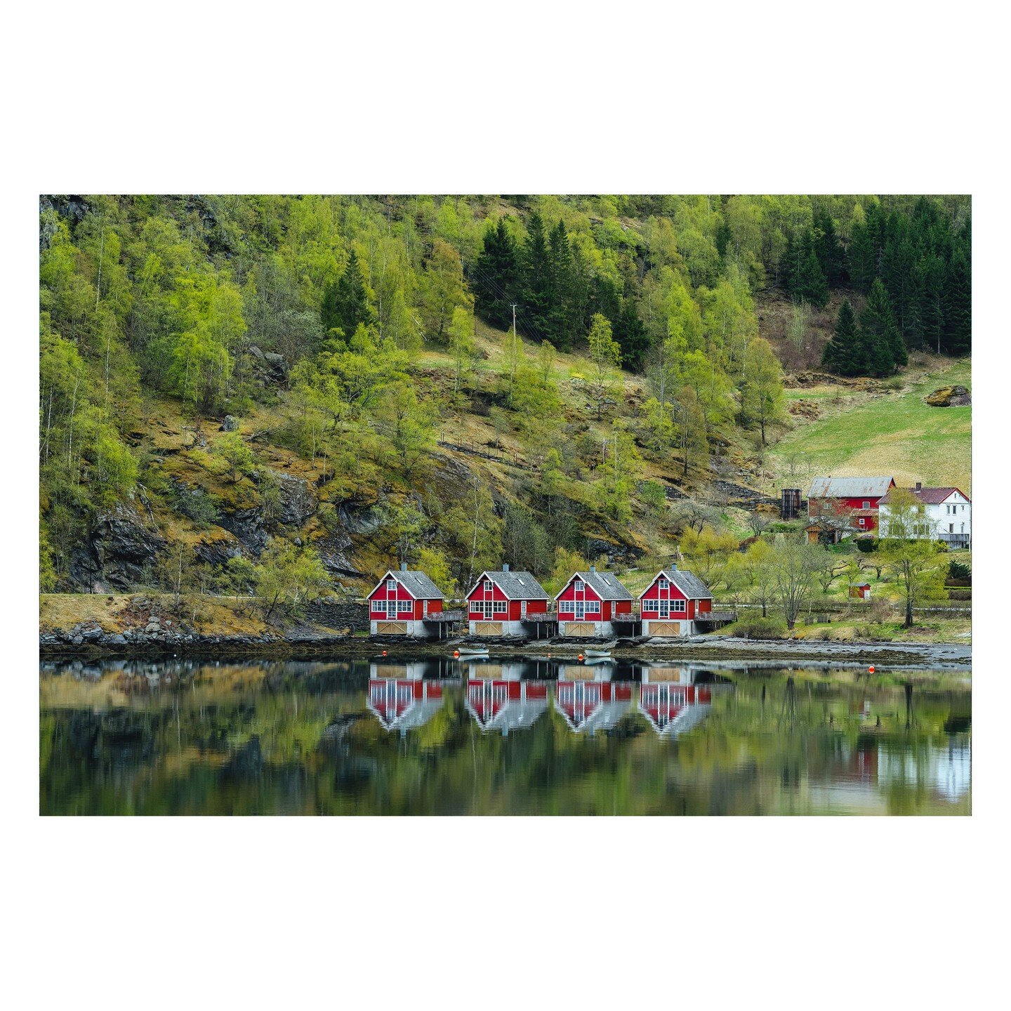 Four little boat houses - Fl&aring;m, Norway
.
.
.
.
.
@flamsbrygga.no #flamsbrygga #n&aelig;r&oslash;yfjorden #norway #visitnorway #visitsognefjord #fjordnorway #fjords #flam #norge #bestofnorway #worldheritage #nature #picoftheday #landscapesofnorw