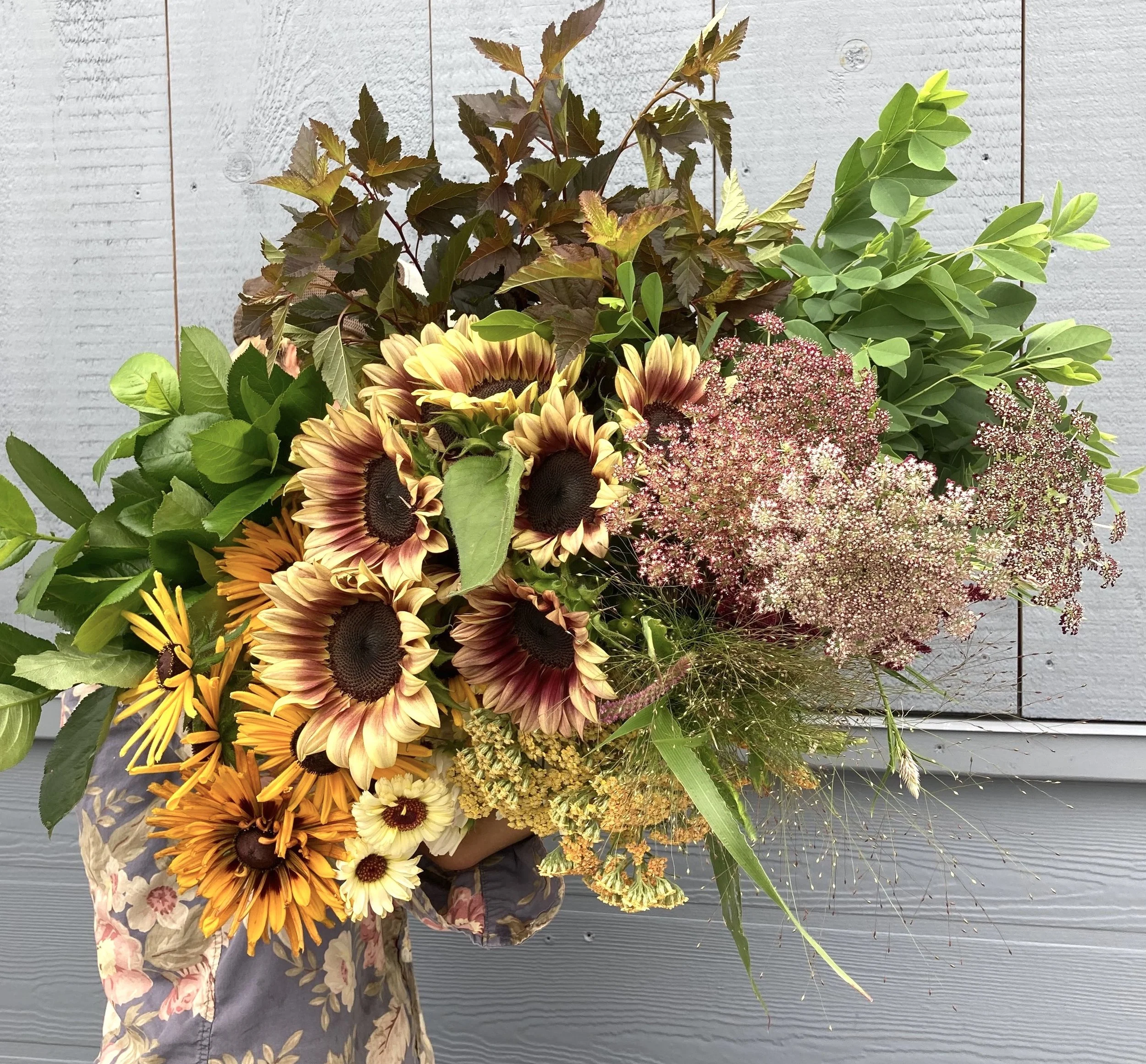 Bulk Flower Bucket 4.jpeg