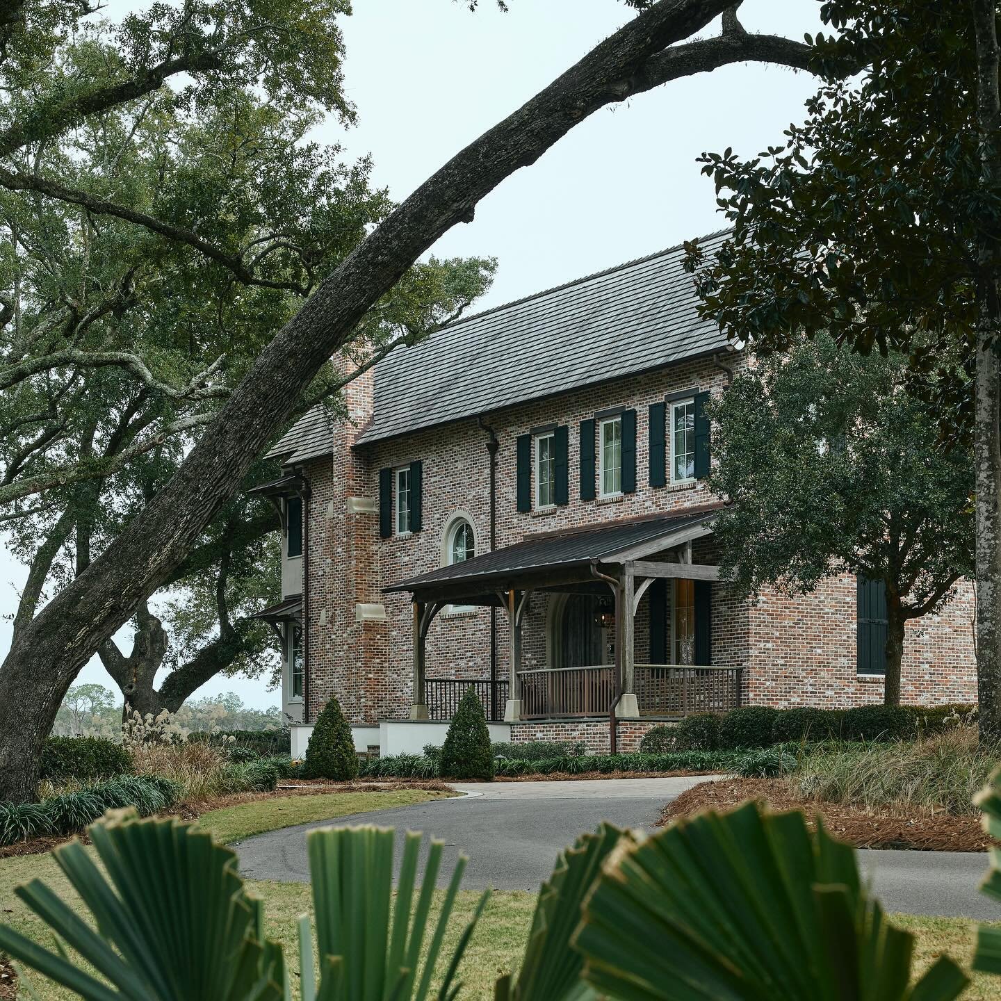 A beauty on the bayou. Built by @buildhaus.co and architecture by George Denmark.  #architecture #homedesign #exterior #mississippi #design