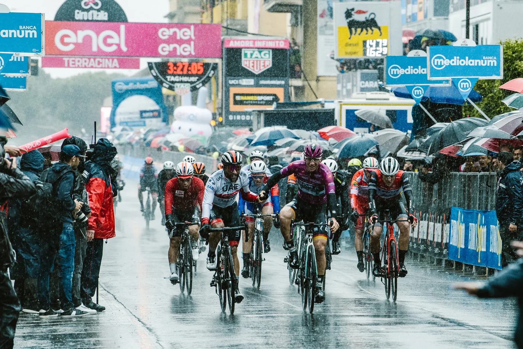 Giro2019_May13_Stage5_KSchafbauer-87.jpg