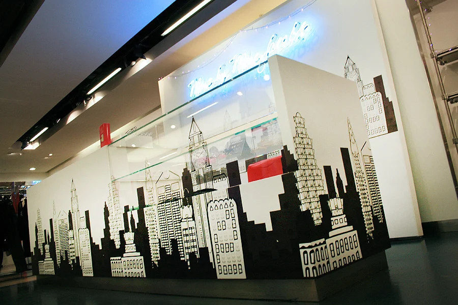 marc jacobs selfridges3.jpg