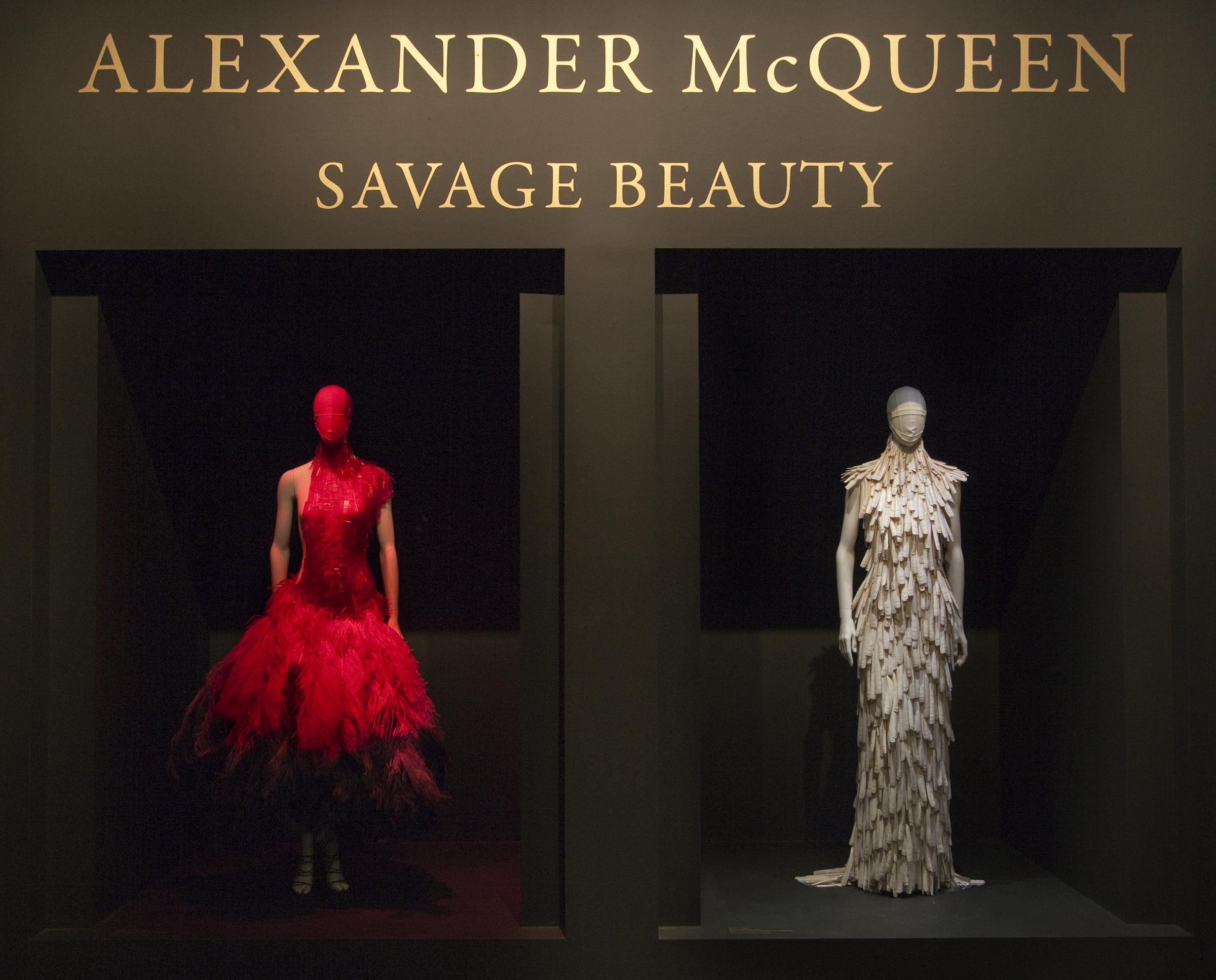 alexander mcqueen exhibition savage beauty