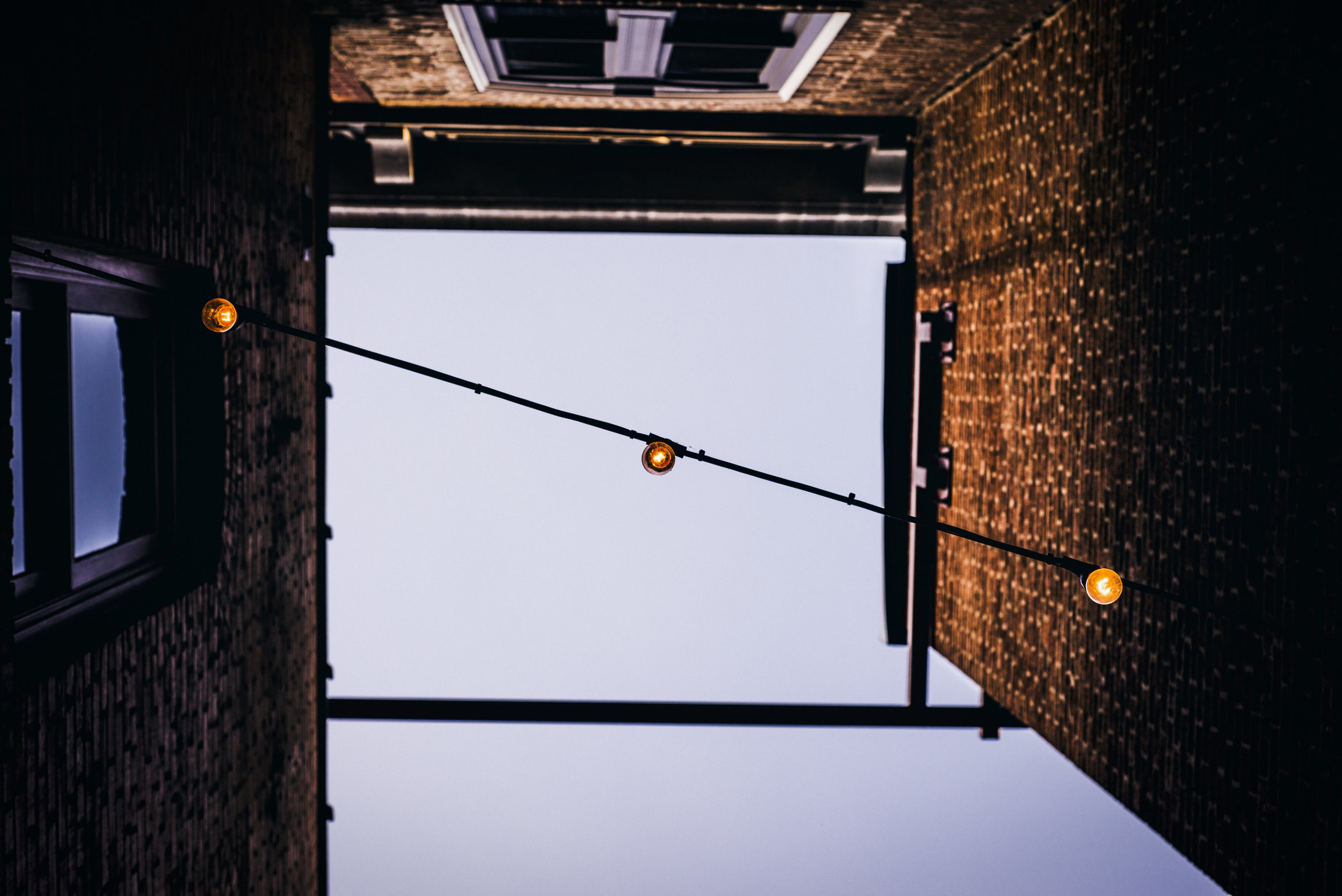 Light1.jpg