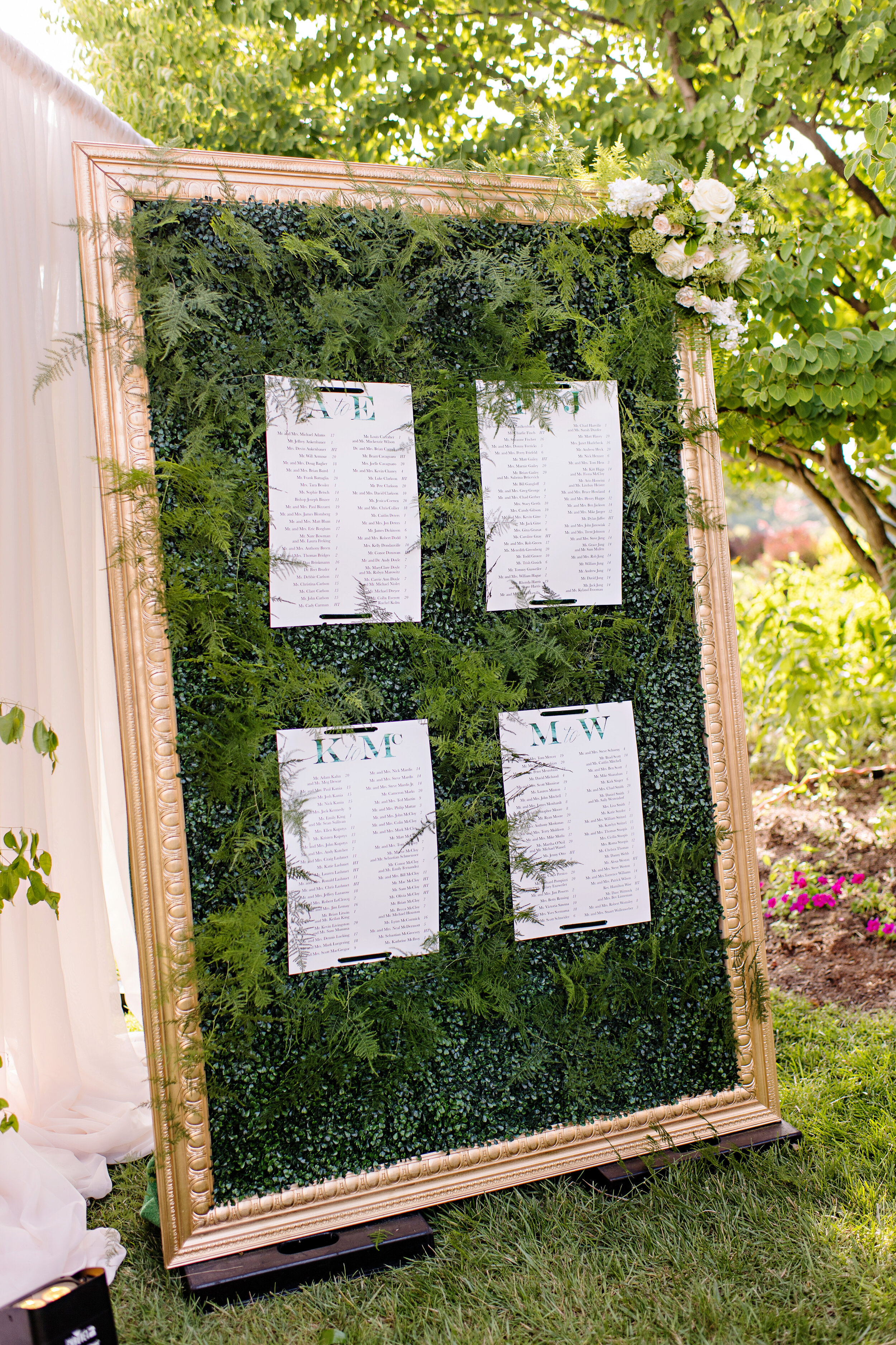 Escort Card Boxwood Wall with Gold Frame