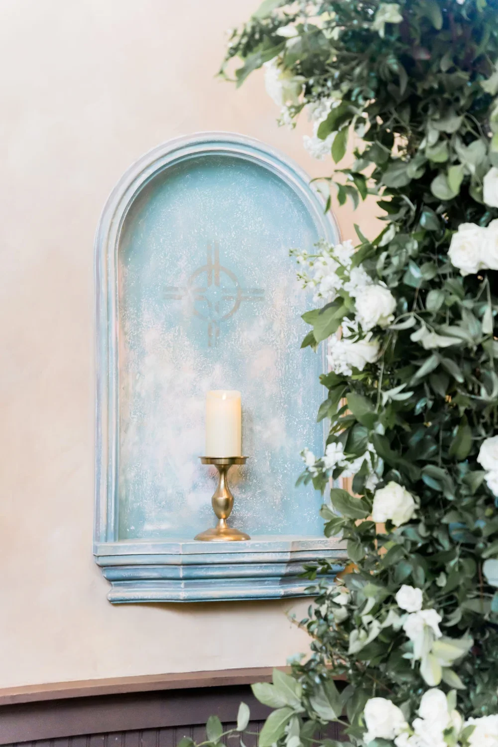 Romantic Candle and Greenery Ceremony Detail