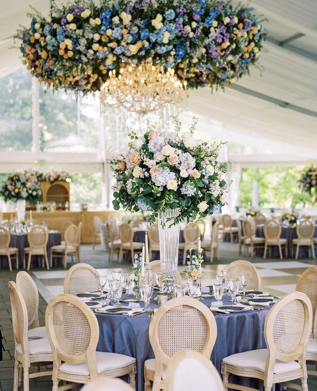 More moments worth a spotlight, because when the tables look this good, how could we not share? From lush centerpieces to those finishing touches, it&rsquo;s all the magic of design coming together.⁠
⁠
Vendor Team⁠
Photographer: @laurenleephotography