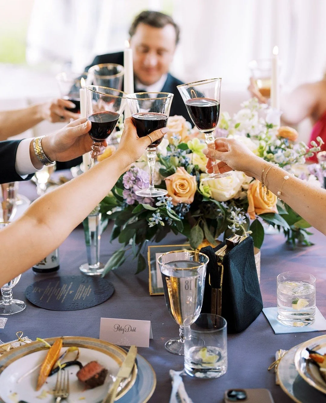 Cheers to a night of beauty and joy! Just sharing more of S &amp; D's fabulous  reception details.  Candlelight, music, gorgeous decor, and family and friends! ⁠
⁠
Vendor Team⁠
Photographer: @laurenleephotography⁠
Venue: @greenacresfoundation⁠
Floral