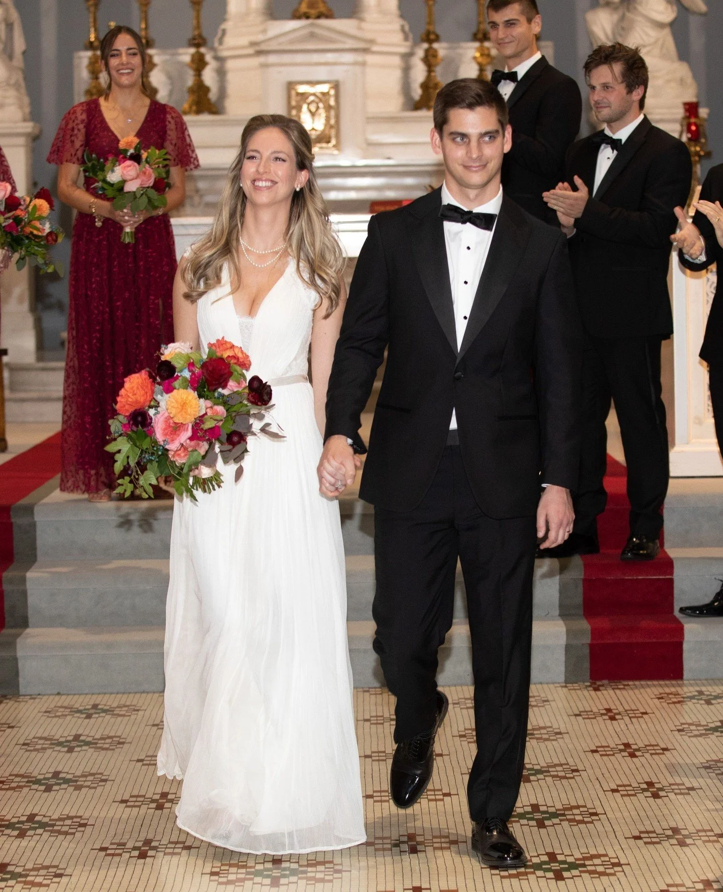 A ceremony steeped in tradition, a palette rich with autumn warmth, and this stunning duo!⁠. ⁠
⁠
Vendor Team:⁠
Floral Design: @clflorals⁠
String Music: @stringsource⁠
DJ: @therealdjtoad⁠
Hair/Makeup: reign_beautyco⁠
Lighting: @clearlighting16⁠
Venue: