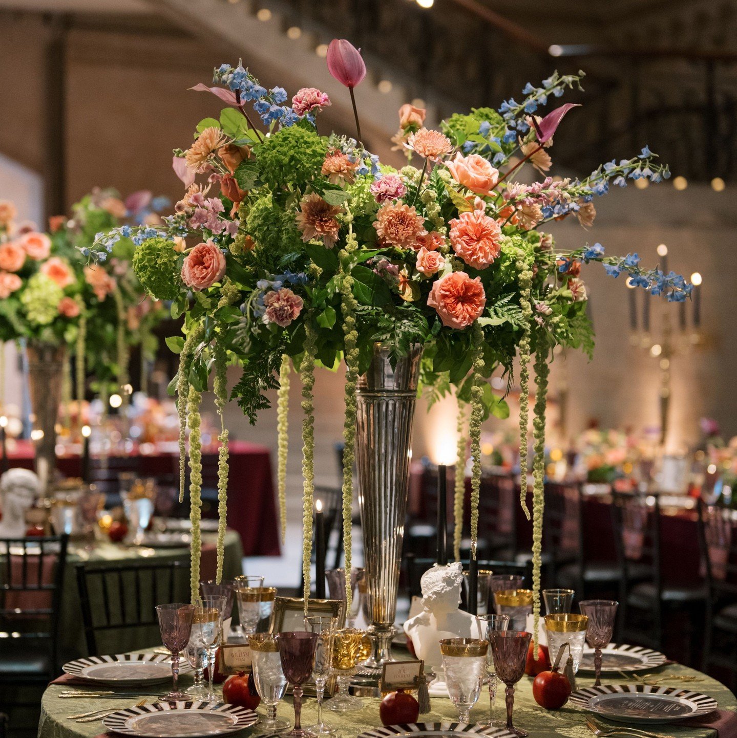 Sharing another look at Madeline and Connor&rsquo;s wedding at the Cincinnati Art Museum. Stunning reception images with warmth and beauty in every detail.⁠
⁠
Vendor Team:⁠
Reception: @cincyartmuseum⁠
Planner: @eleganteventsbyelisa⁠
Cake: @bonbonerie