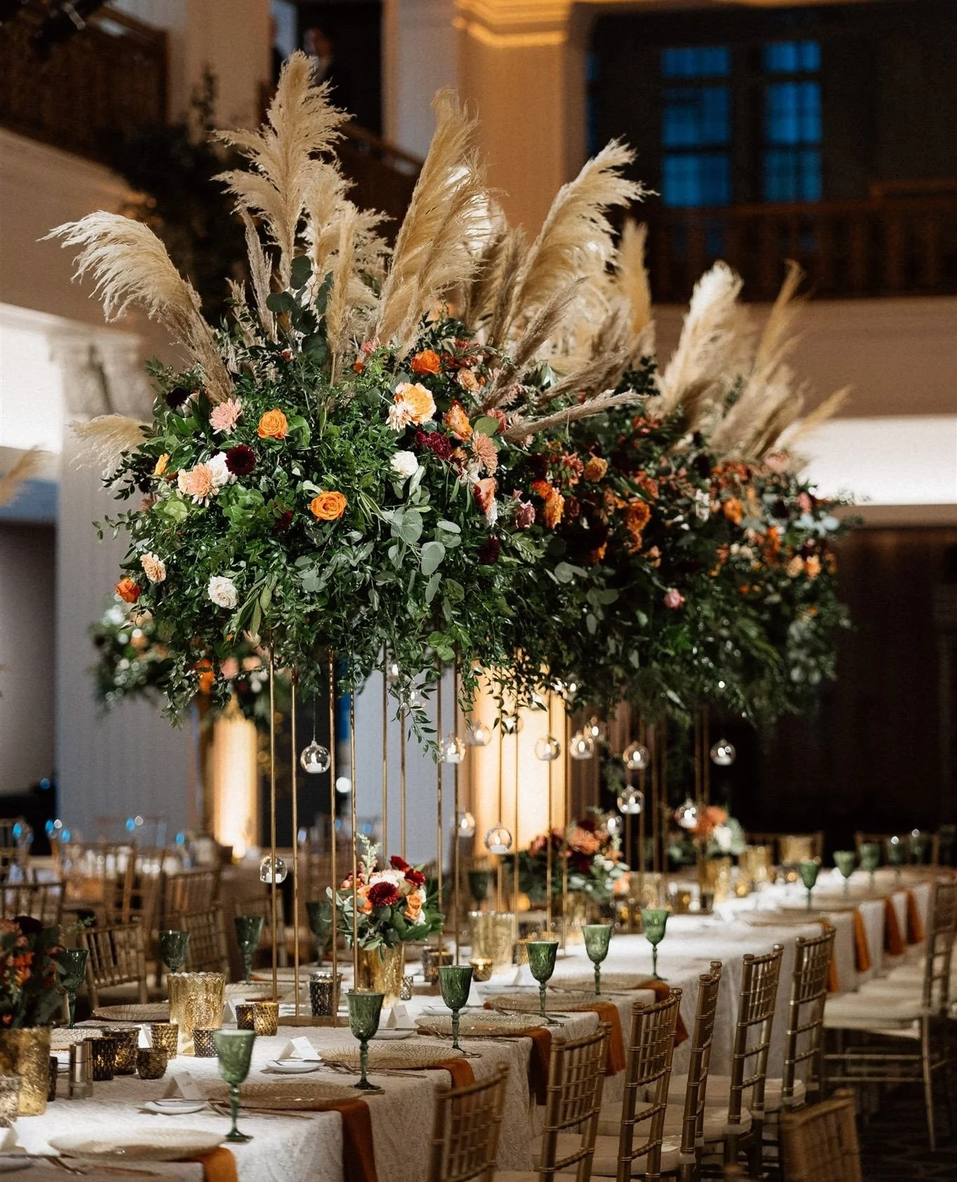 Golden warmth, deep greens, and soft neutrals woven together.. so stunning. ✨️⁠
⁠
Vendor Team:⁠
Photography: @weare.thebrauns⁠
Coordination: eleganteventsbyelisa⁠
Lighting: @clearlighting16⁠
Rentals: @alloccasionseventrental⁠
Band: @theslyband⁠
Cake:
