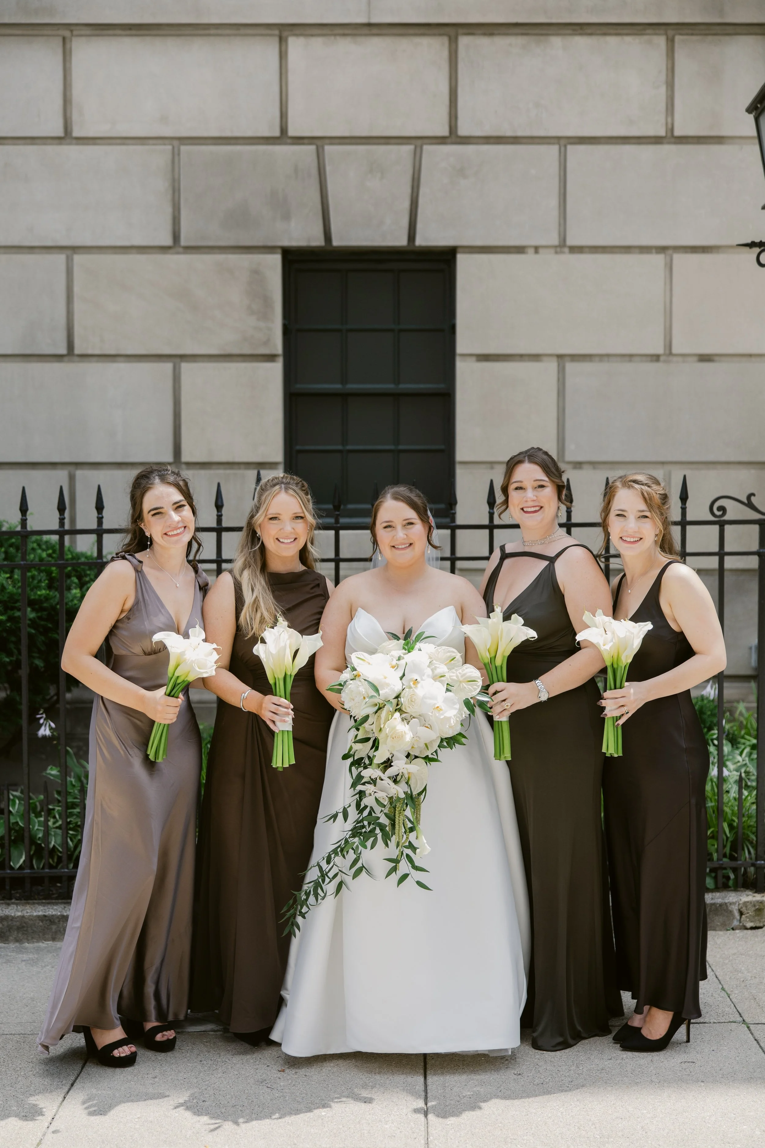    Hilton Netherland Plaza Cincinnati Hotel wedding    Cincinnati wedding florist    luxury wedding flowers    White bridal bouquet    classic wedding style    Cincinnati wedding photography    Classic white wedding flowers    Cincinnati wedding flow