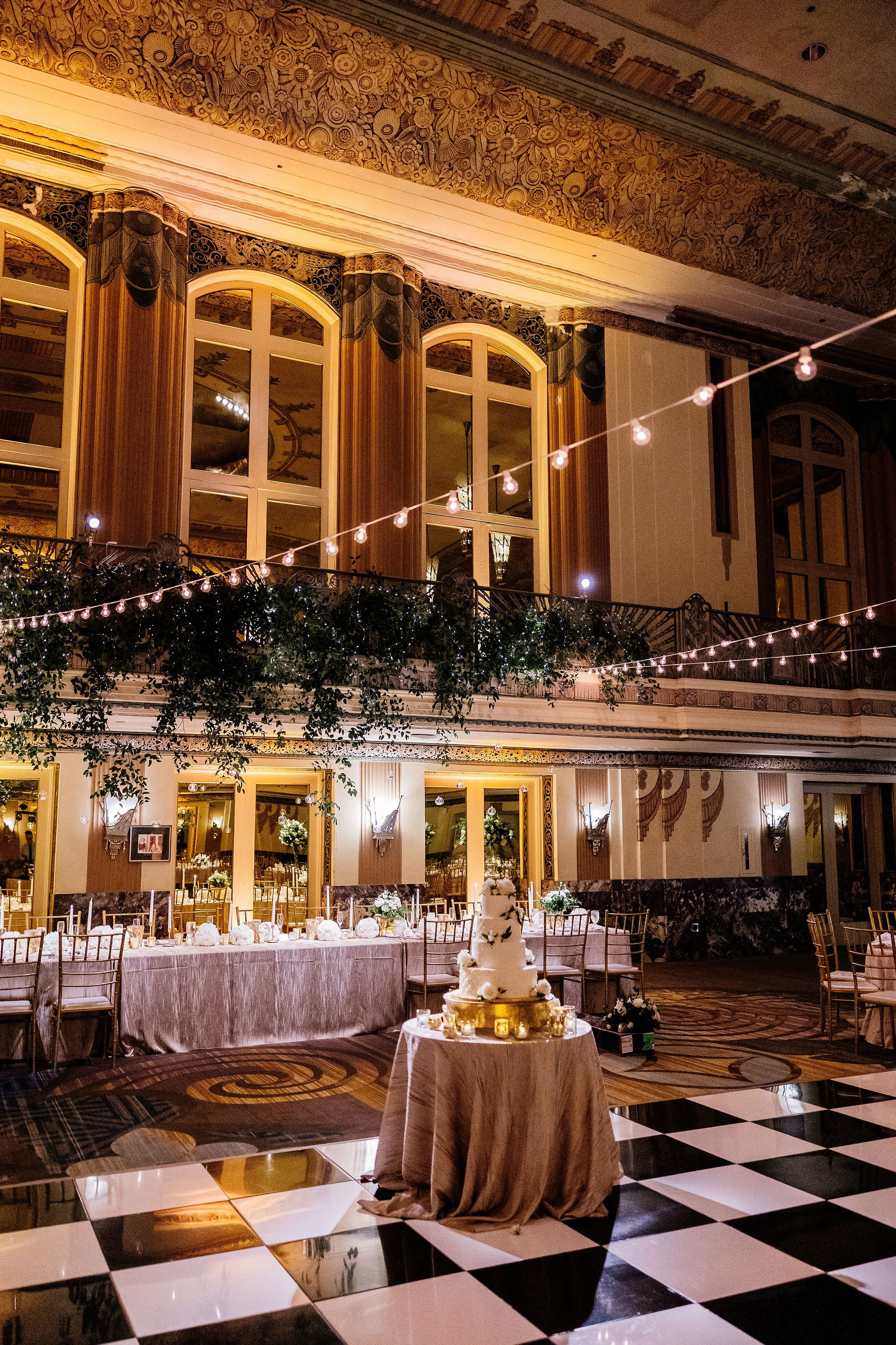 Hilton.Netherland.Plaza.Wedding.Flowers.33.jpg