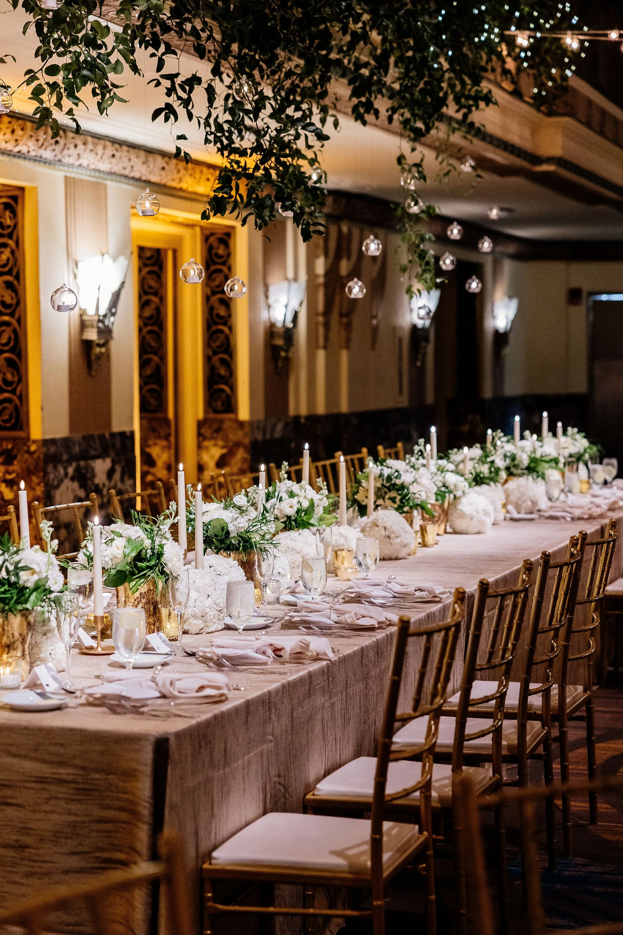 Hilton.Netherland.Plaza.Wedding.Flowers.42.jpg